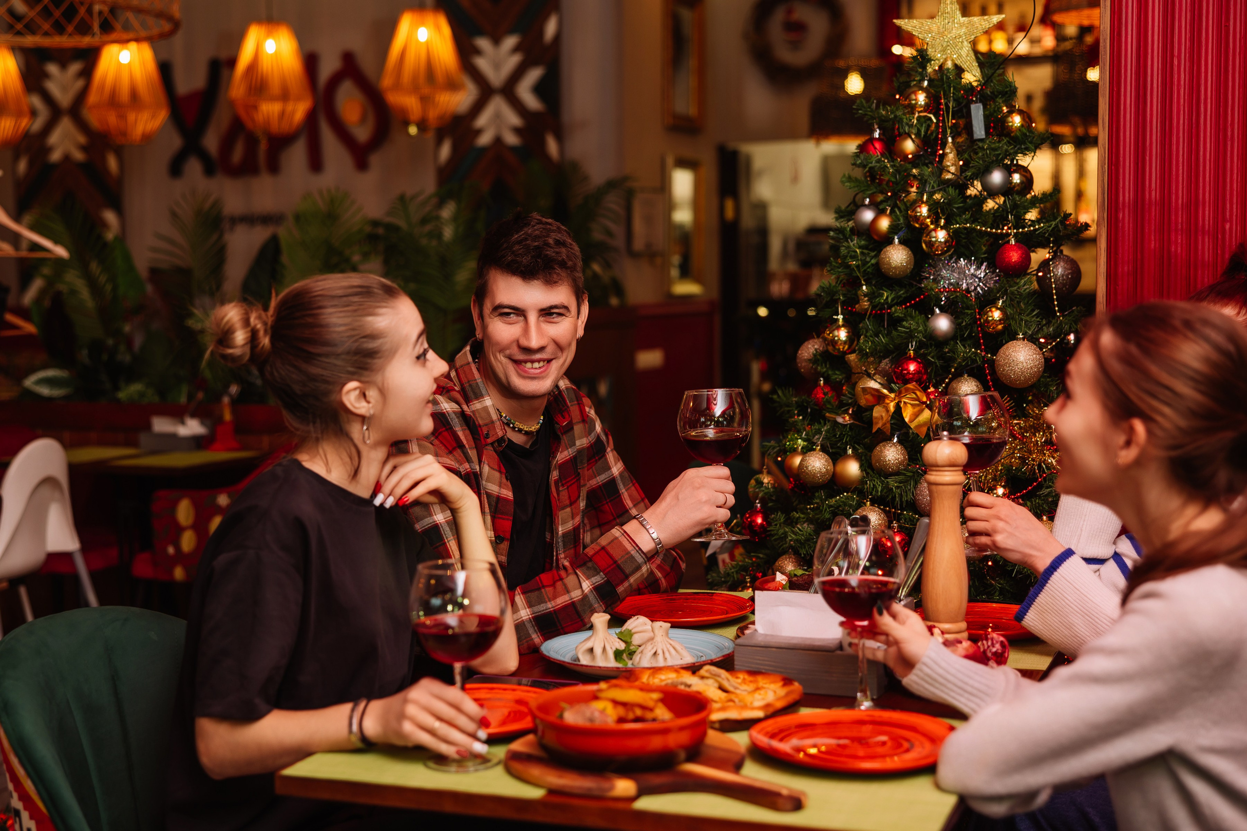 Интерьерная съёмка для ресторана «Харчо». Фотограф в Краснодаре
