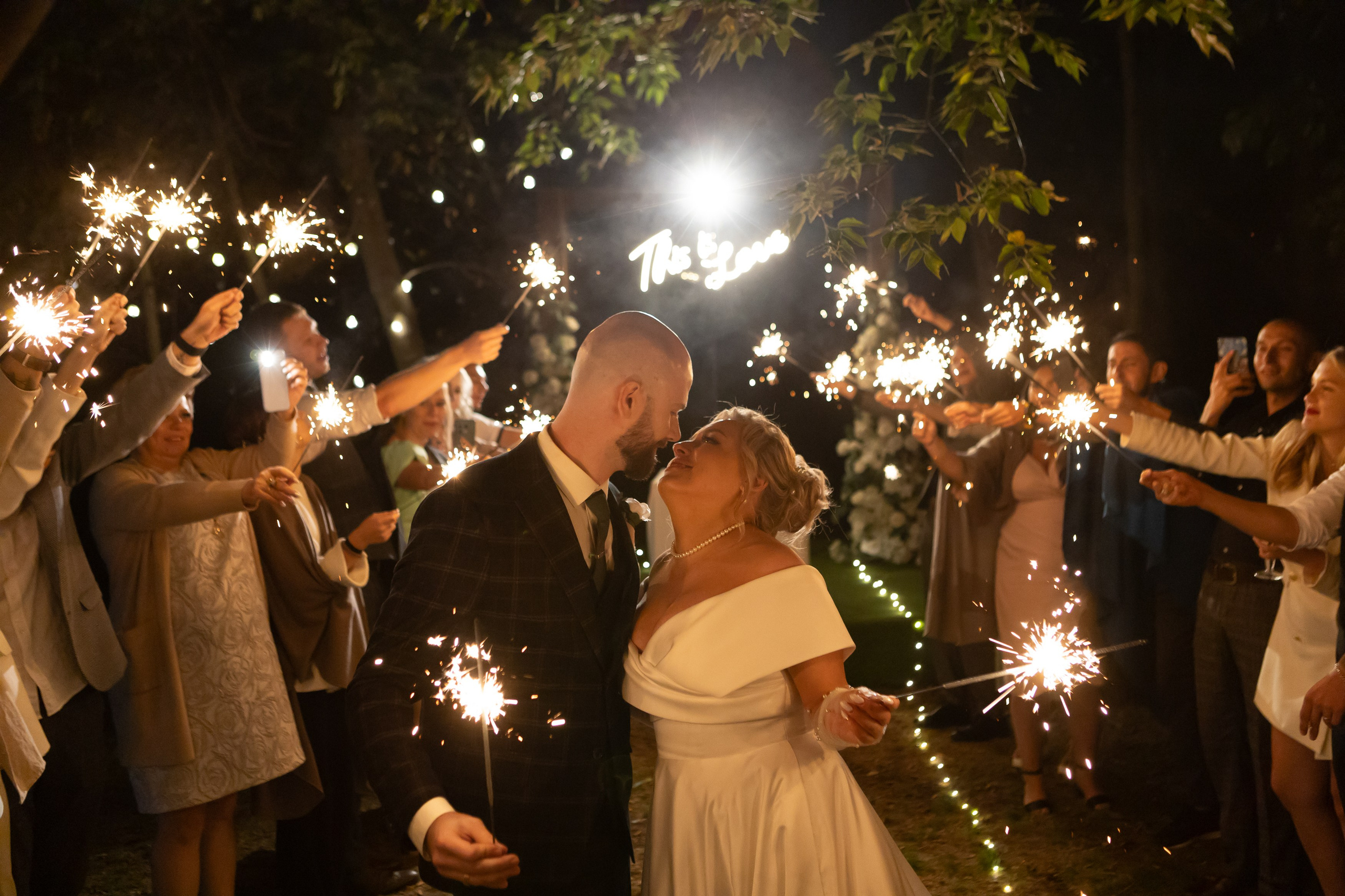 Свадебный фотограф Уфа — Руслан ГабдлисламовЖивые эмоции, красивые кадры, воспоминания на всю жизнь.Работаю по всей Республике Башкортоста. Свадебный фотограф Уфа Руслан Габдлисламов