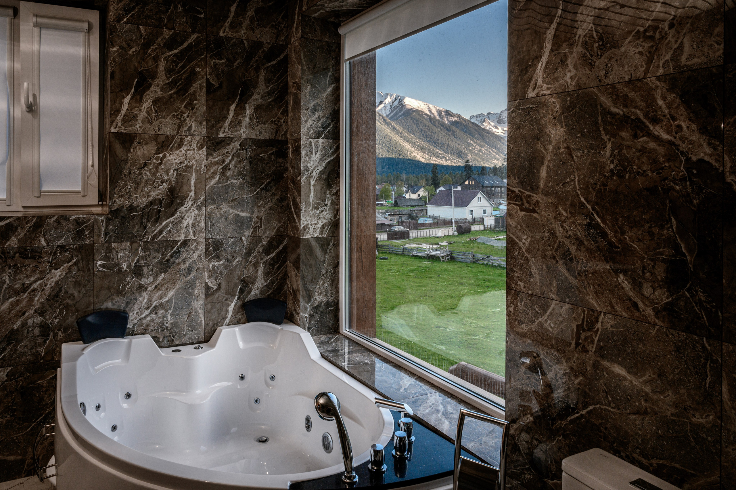 Гостиницы. Евгений Уфаев, фотограф