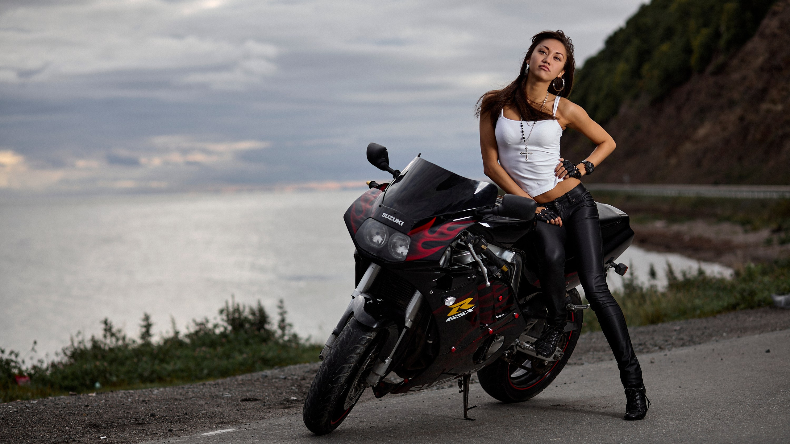 Парень, девушка, байк. Фотограф Андрей Серенков