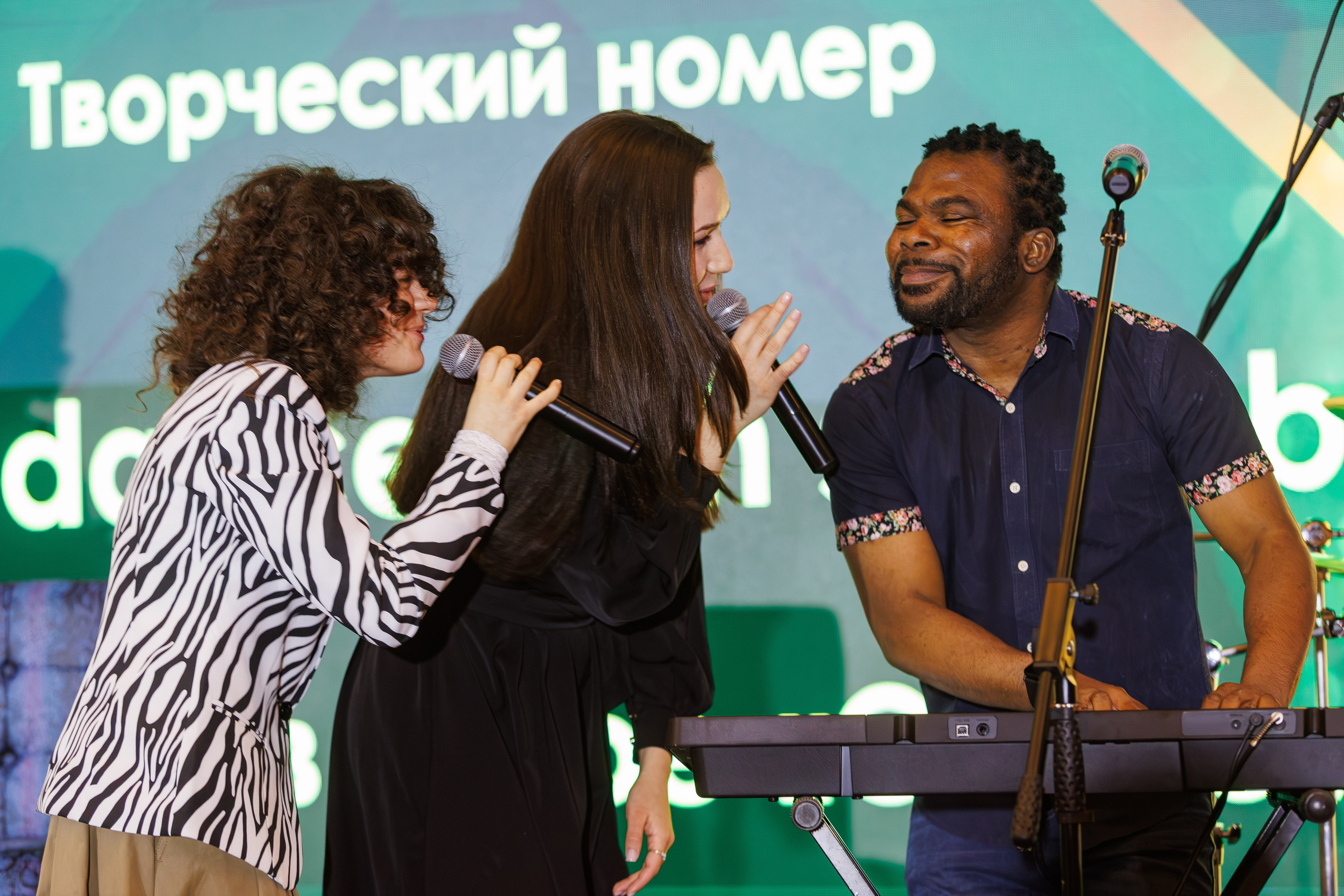 Новогодний корпоратив Отеля «Пекин». Репортажный фотограф Минск ❘ Костецкий Илья ❘ Беларусь