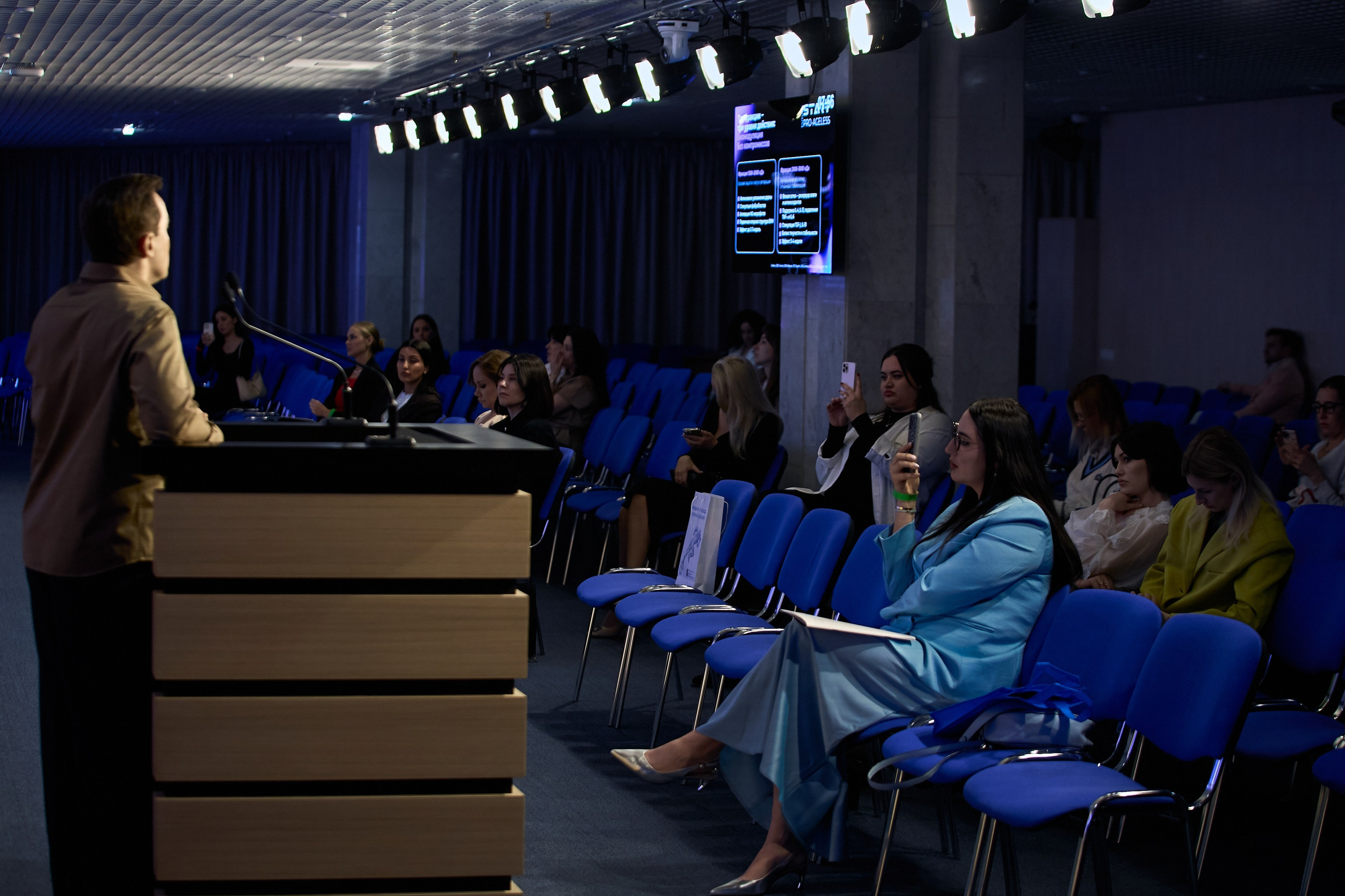 СПИКЕРЫ. PRO-AGELESS