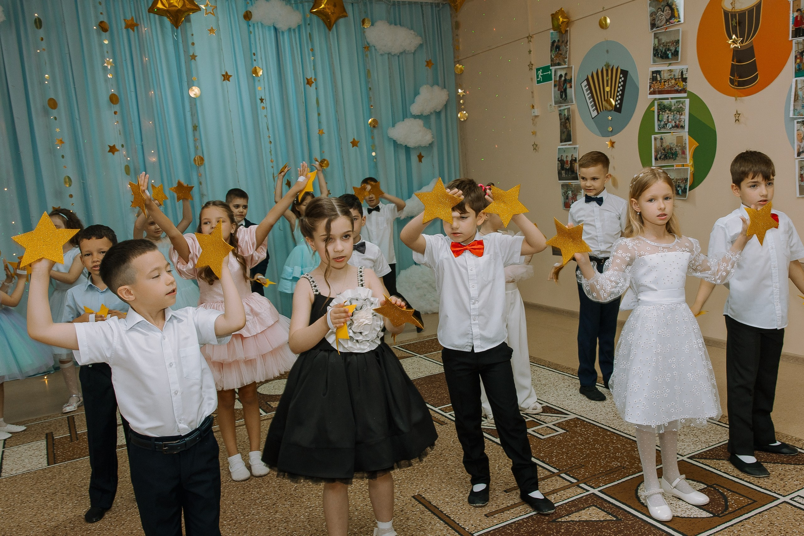 Выпускной в ДС -29. Выпускные альбомы Натальи Бутко: Новороссийск, Анапа, Геленджик