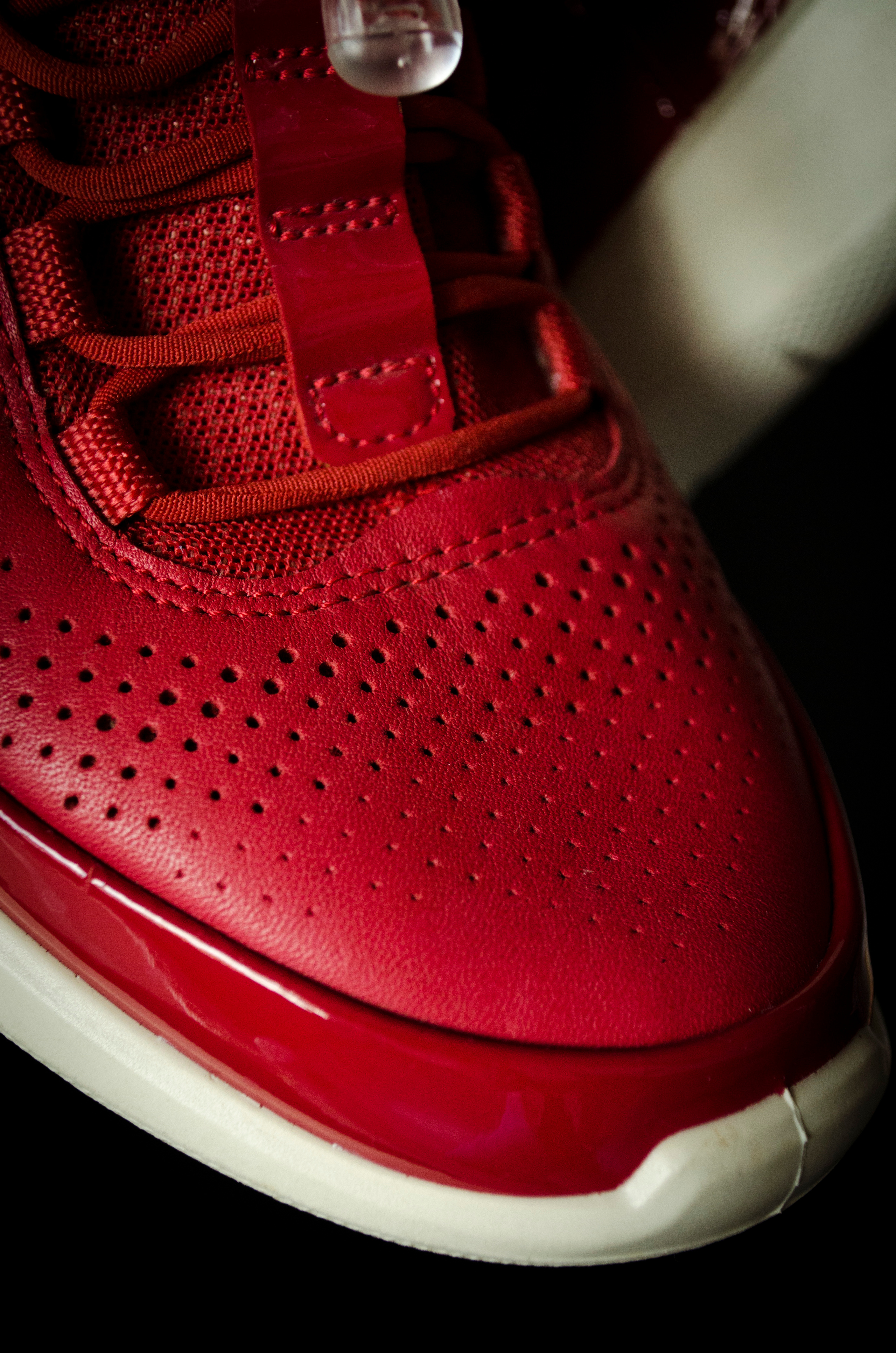 Съемка кроссовок. Фотографы в Тюмени Андрей и Лидия Войвод