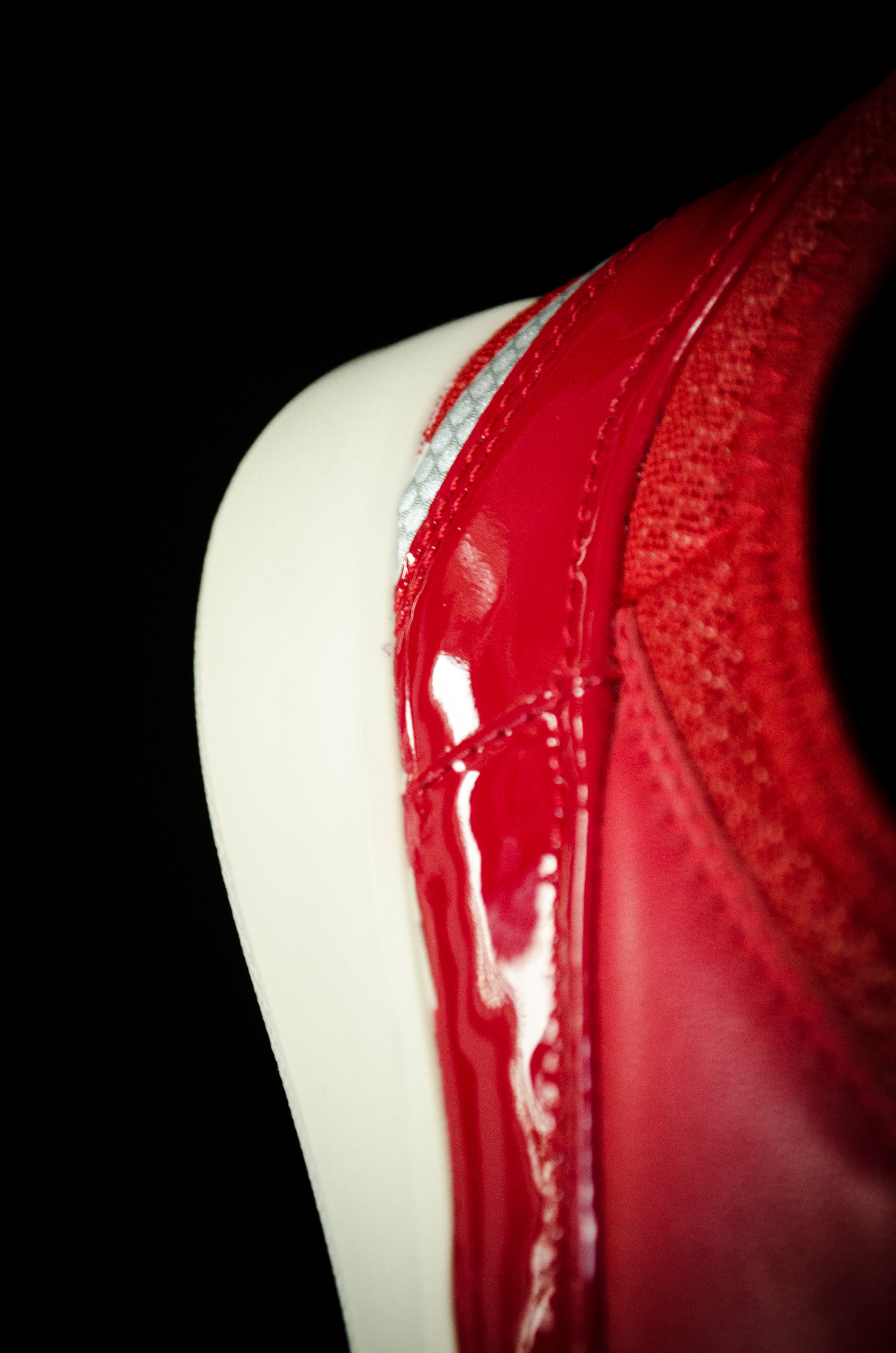 Съемка кроссовок. Фотографы в Тюмени Андрей и Лидия Войвод