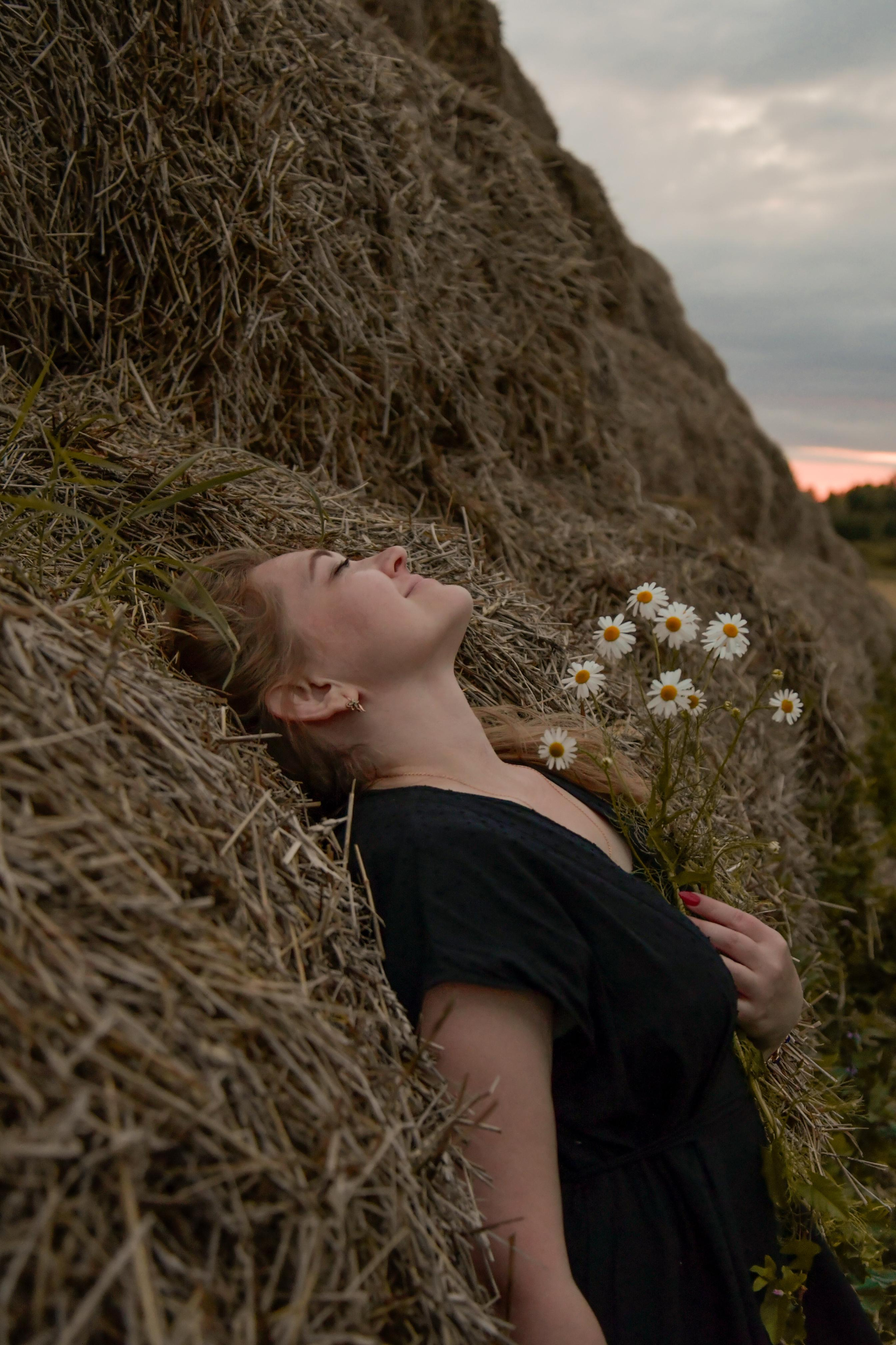 Экспресс-съемка в стогах. Фотографы в Тюмени Андрей и Лидия Войвод