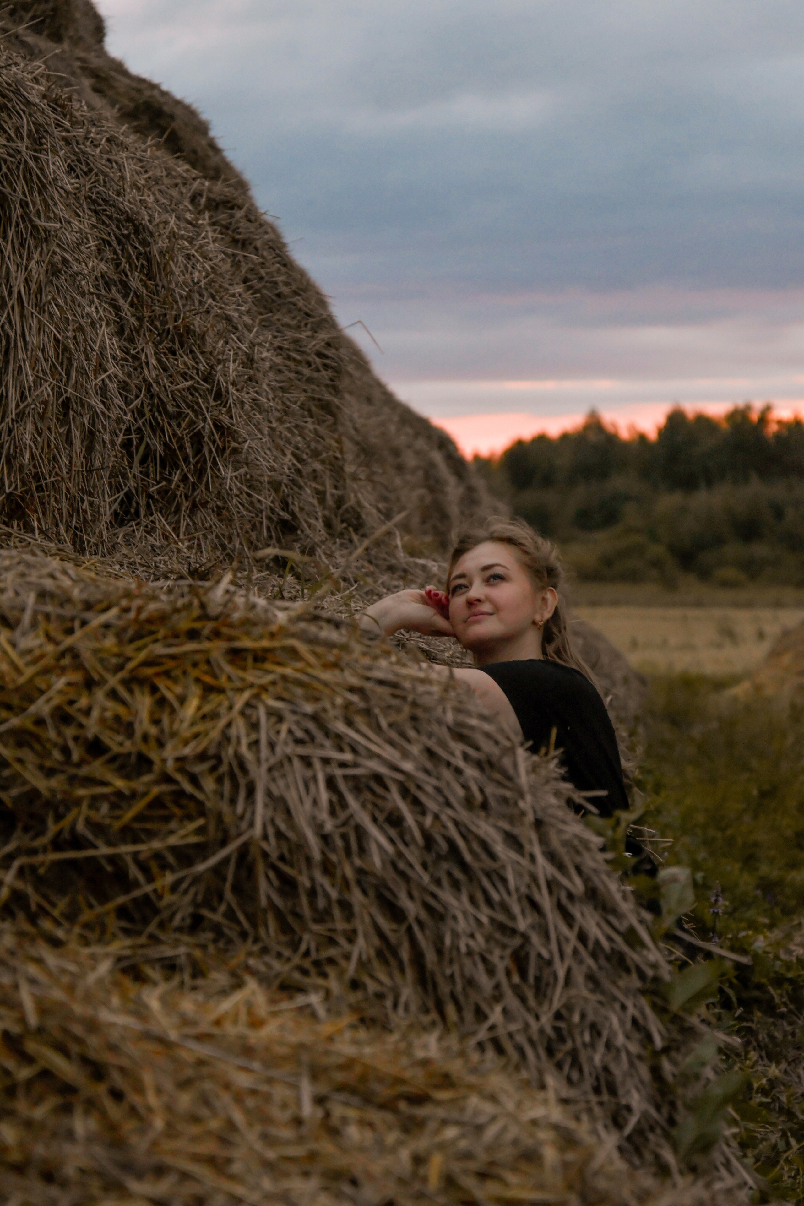 Экспресс-съемка в стогах. Фотографы в Тюмени Андрей и Лидия Войвод