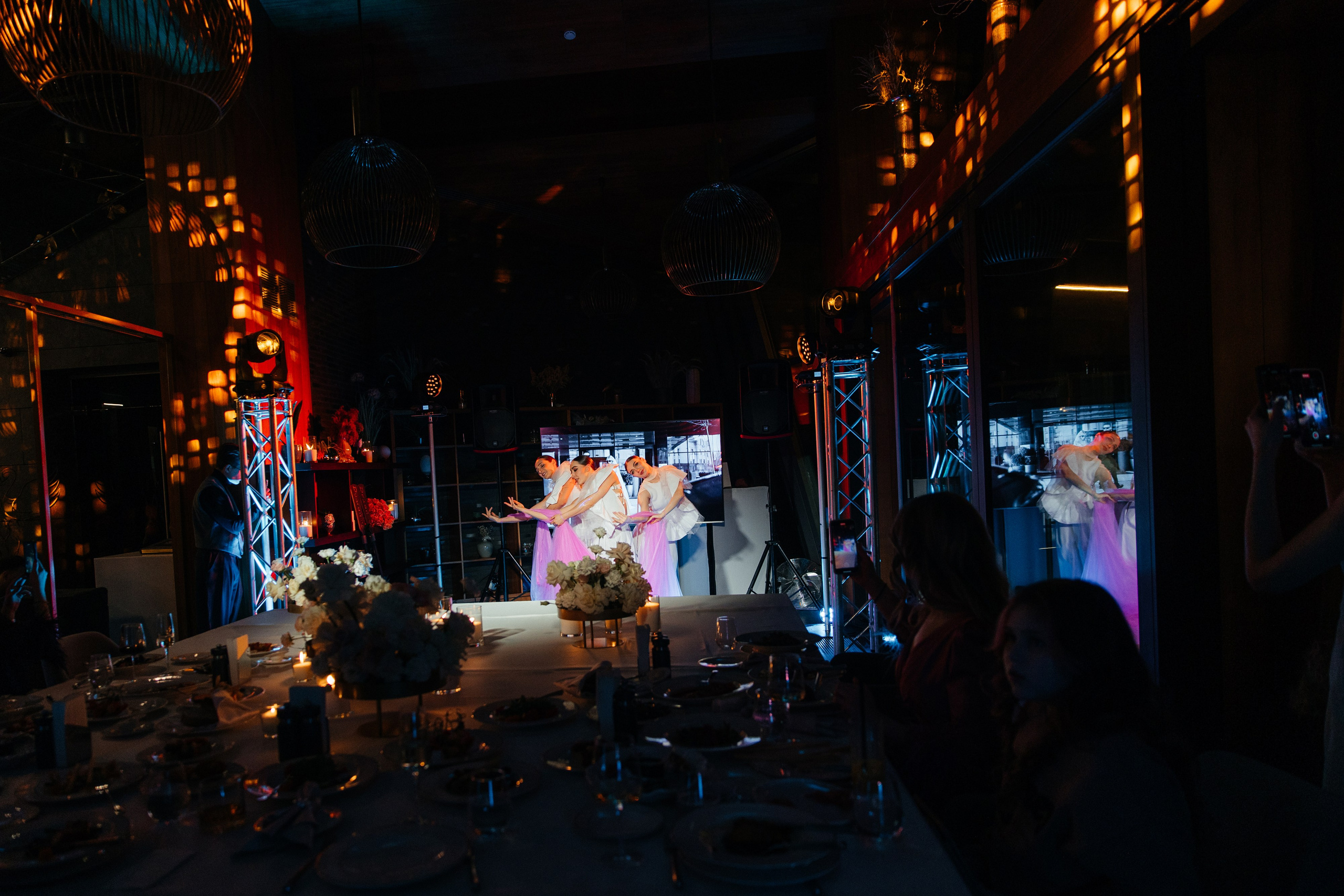 Юлия и Андрей | Свадебный день на 9 человек. Свадебный фотограф Минск РБ