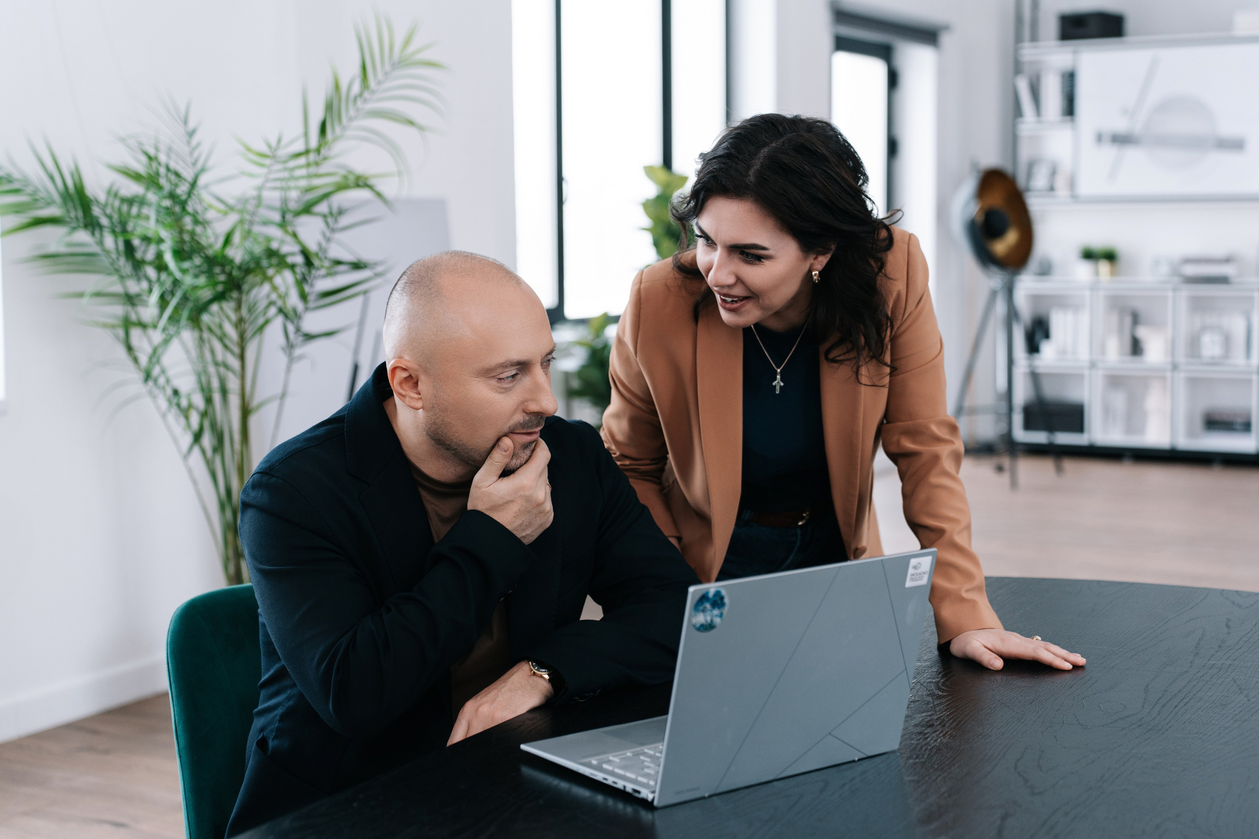 Бизнес фотосессия для сотрудников в фотостудии