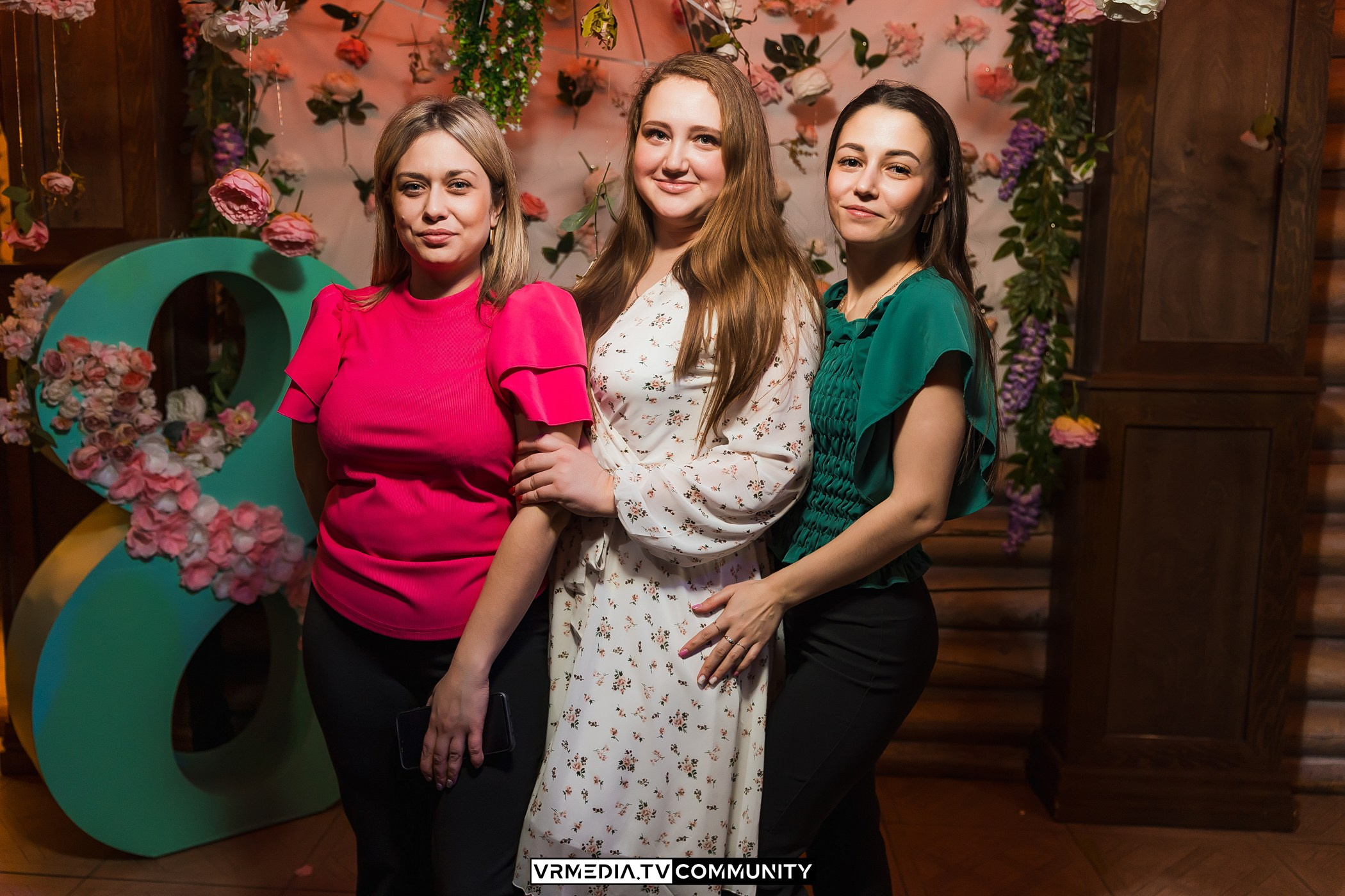 Международный женский день в кафе «У Петровича»