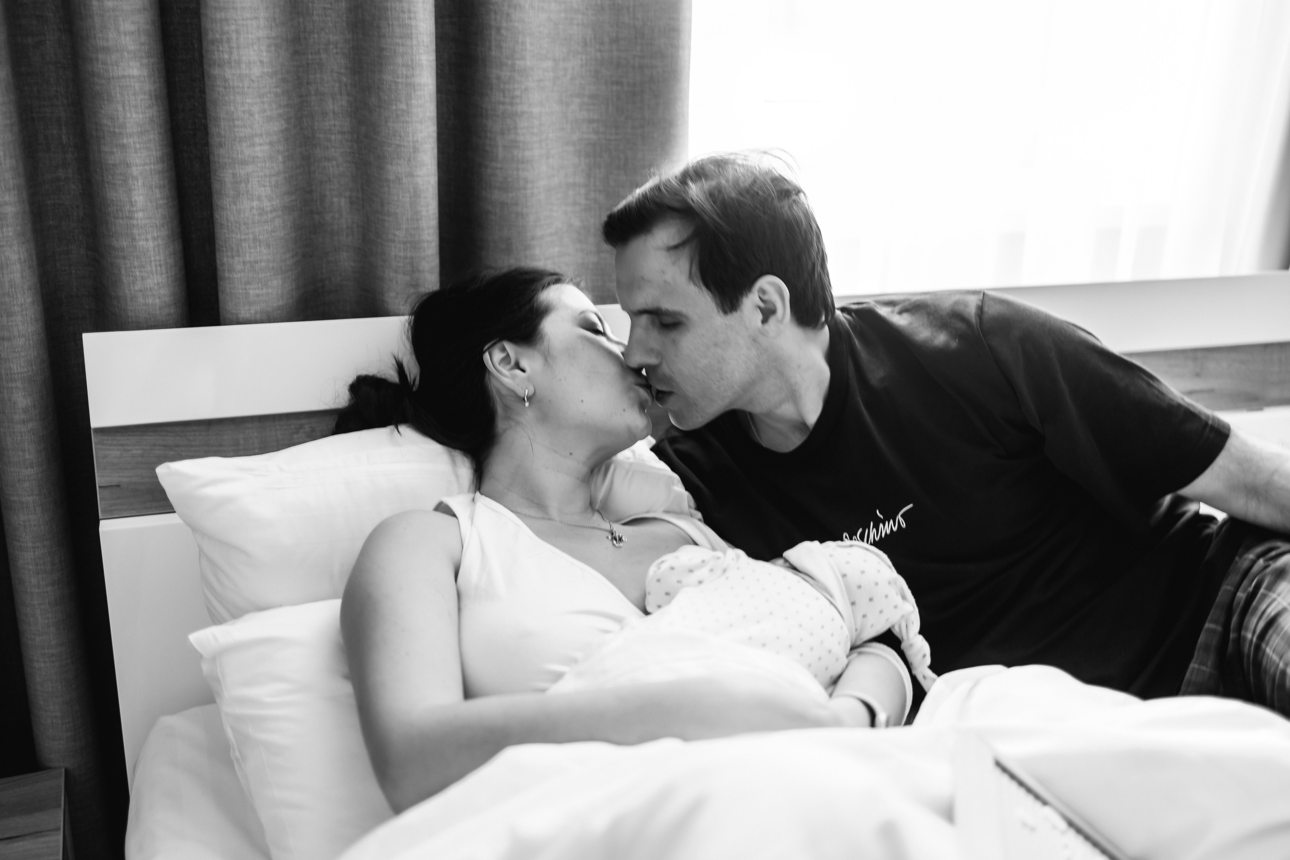 Рождение Мирославы. Фотограф родов выписка новорожденных Санкт-Петербург