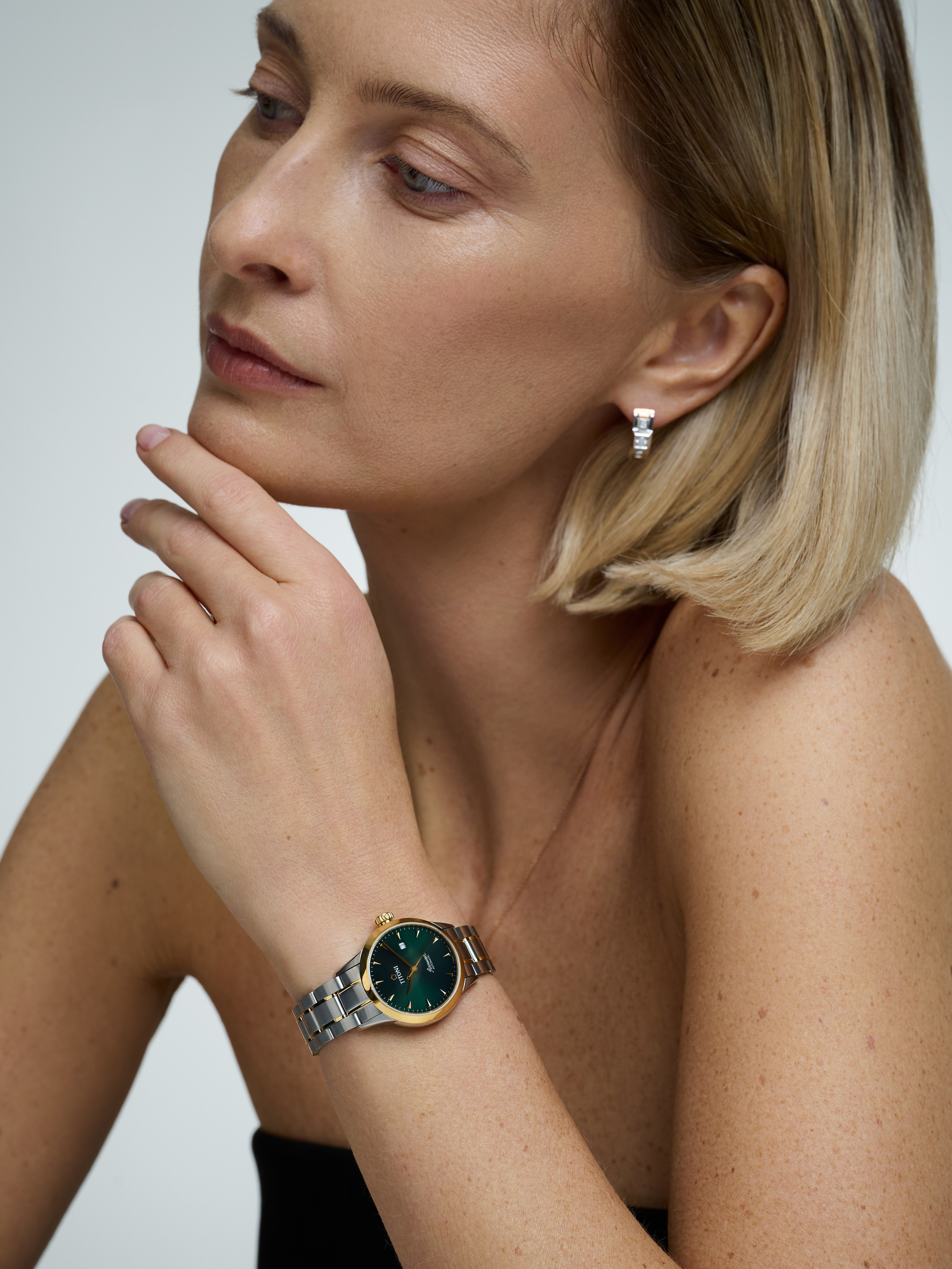 Каталог для бренда AllTime. Фотограф для брендов в Москве Ксения Чупрунова