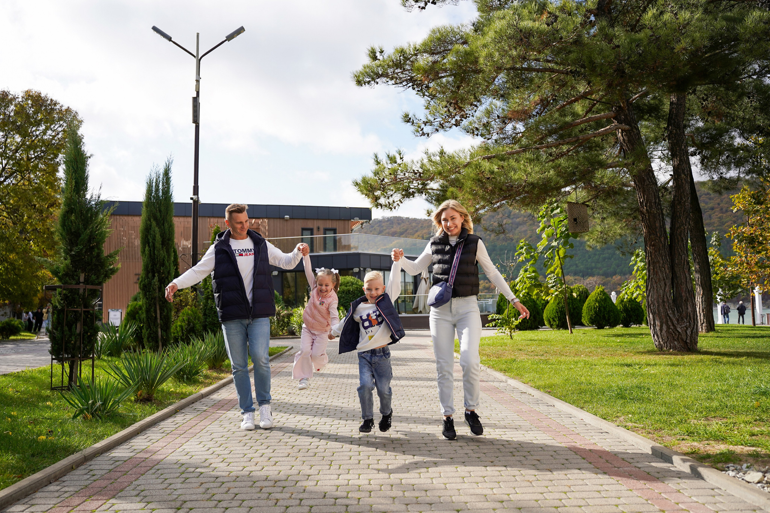 Семейная фотосессия в Абрау-Дюрсо. Фотограф Новороссийск | Геленджик и ЮФО Эльвина Ясинская