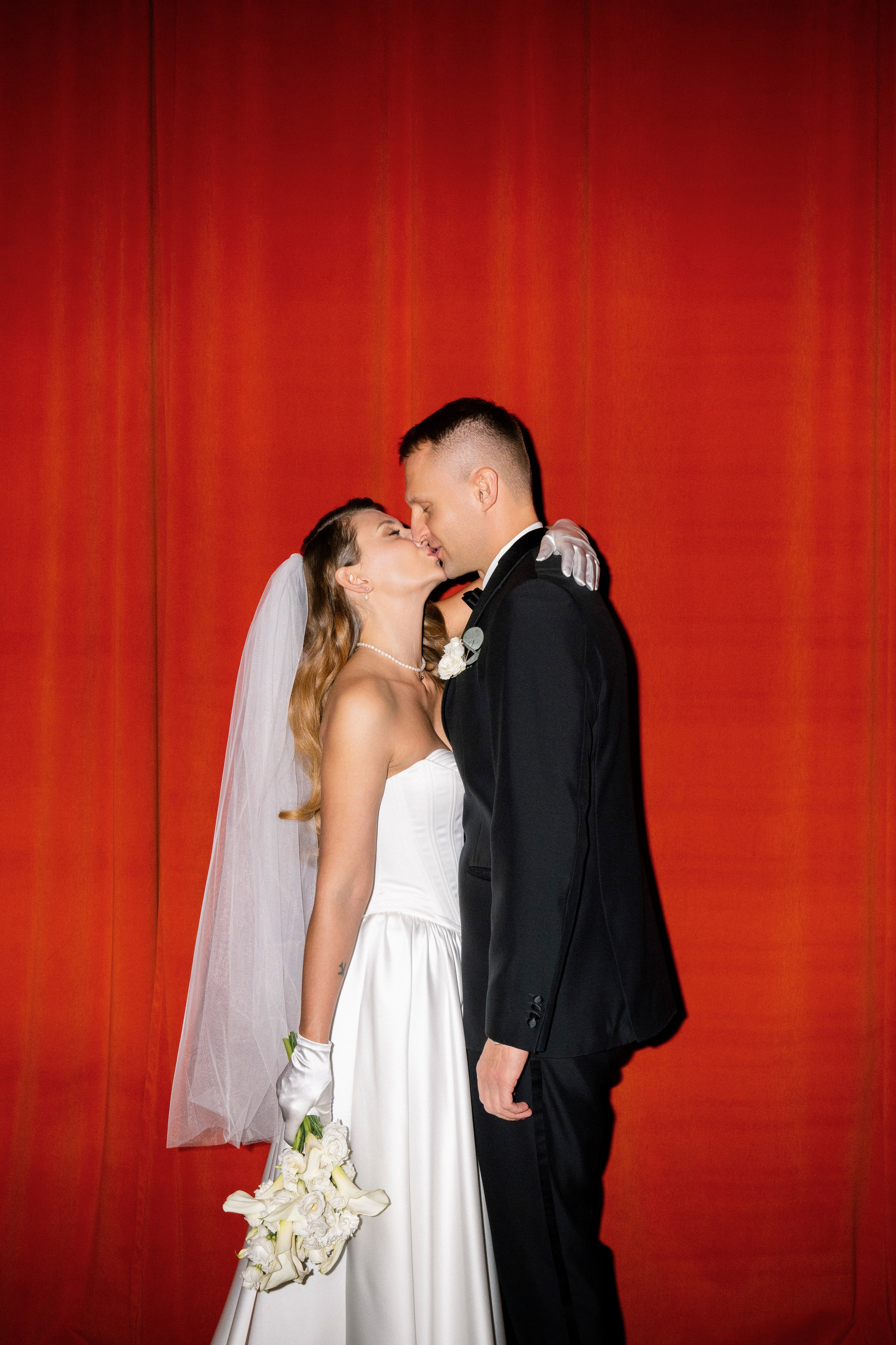 Иван и Рума. Москва. Сборы в отеле Marco Polo и роспись в особняке Спиридонова. Свадебный фотограф Катерина Чулкова