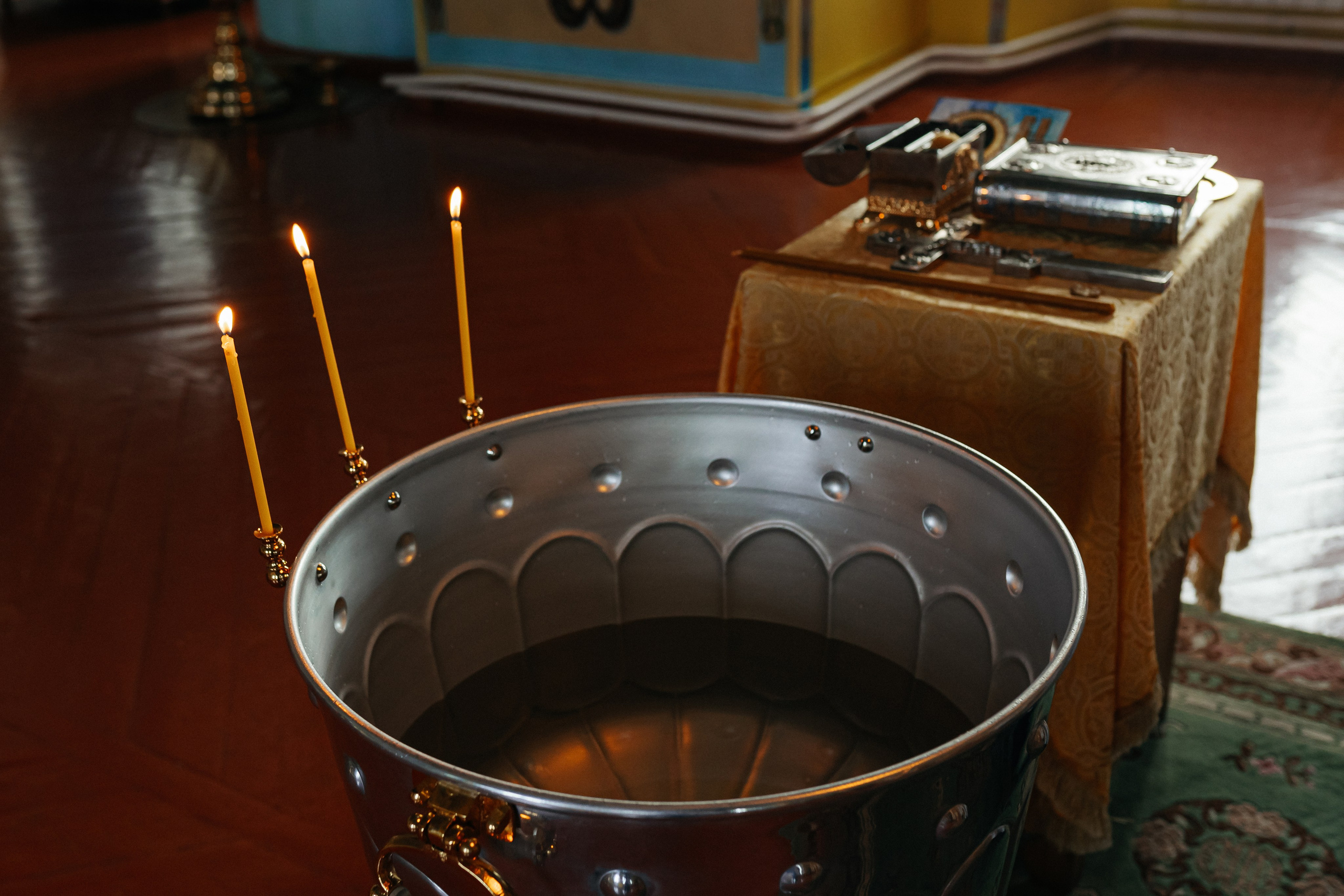 Фотосъемка крещения. Фотограф Ким Наталья в Красноярске