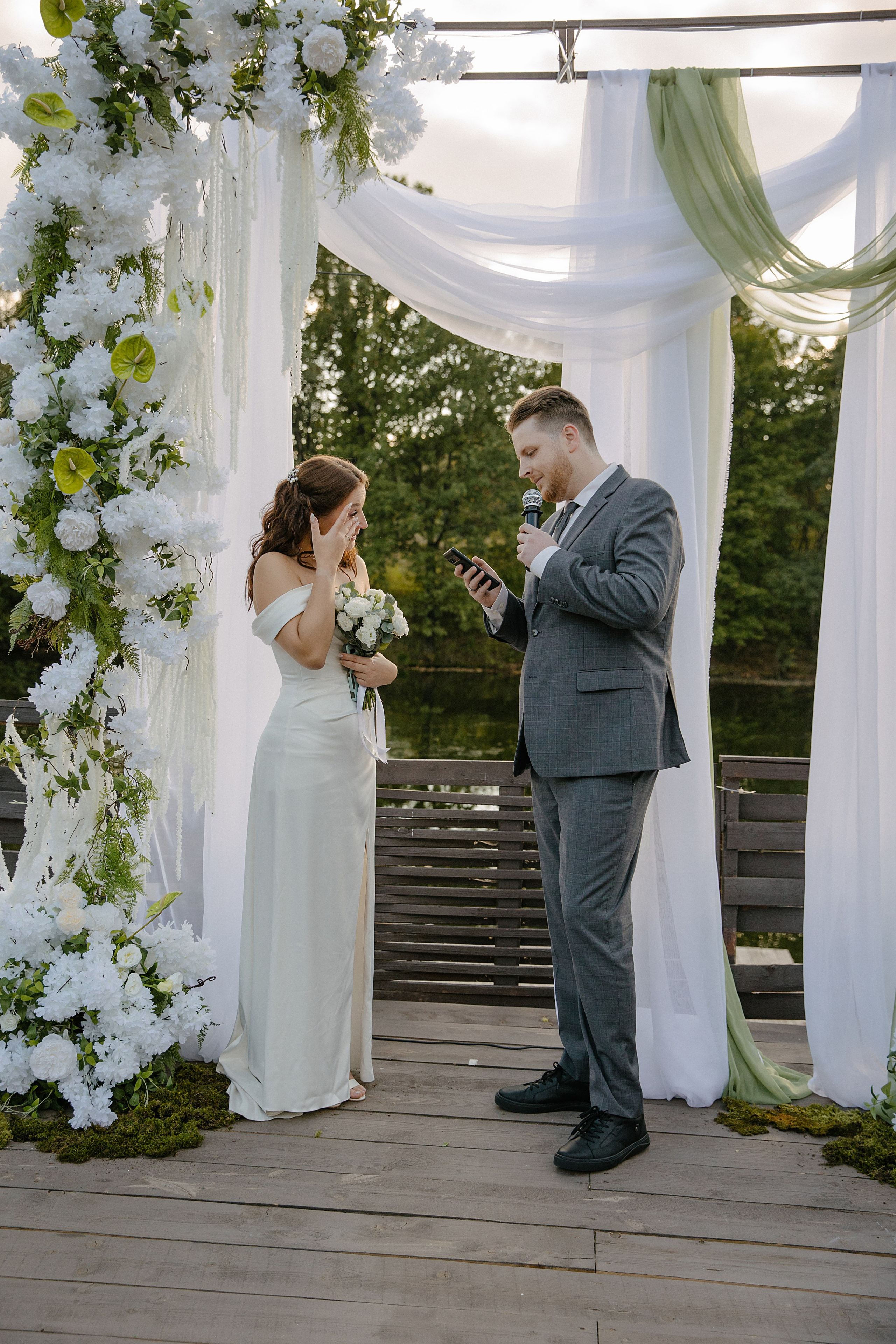 Камерная русско-американская свадьба, когда любовь побеждает все. Свадебный фотограф в Воронеже Алексей Логинов