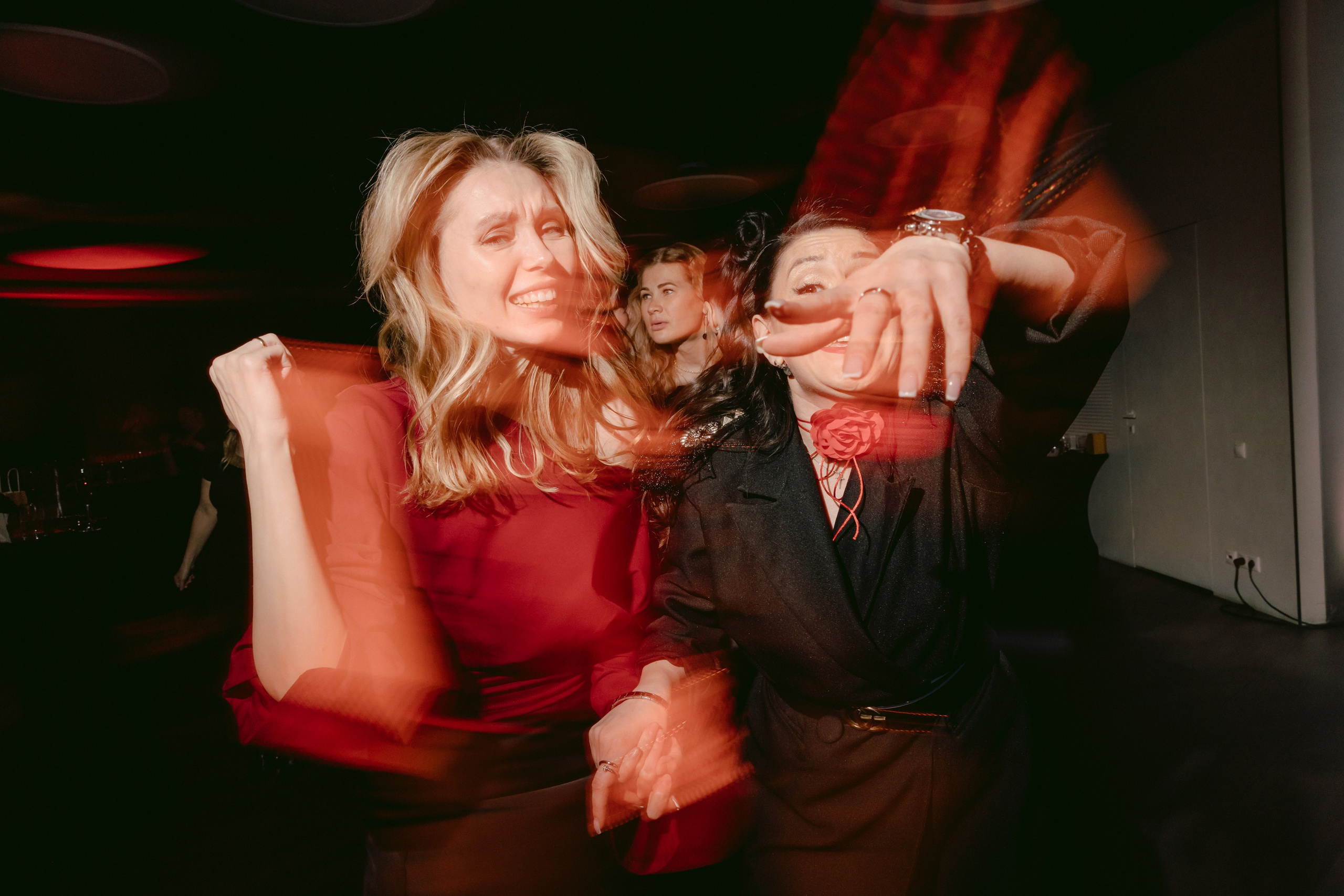 ДЕВИЧНИК С ПЕРЧИКОМ. Свадебный фотограф в Москве Алексей Логинов