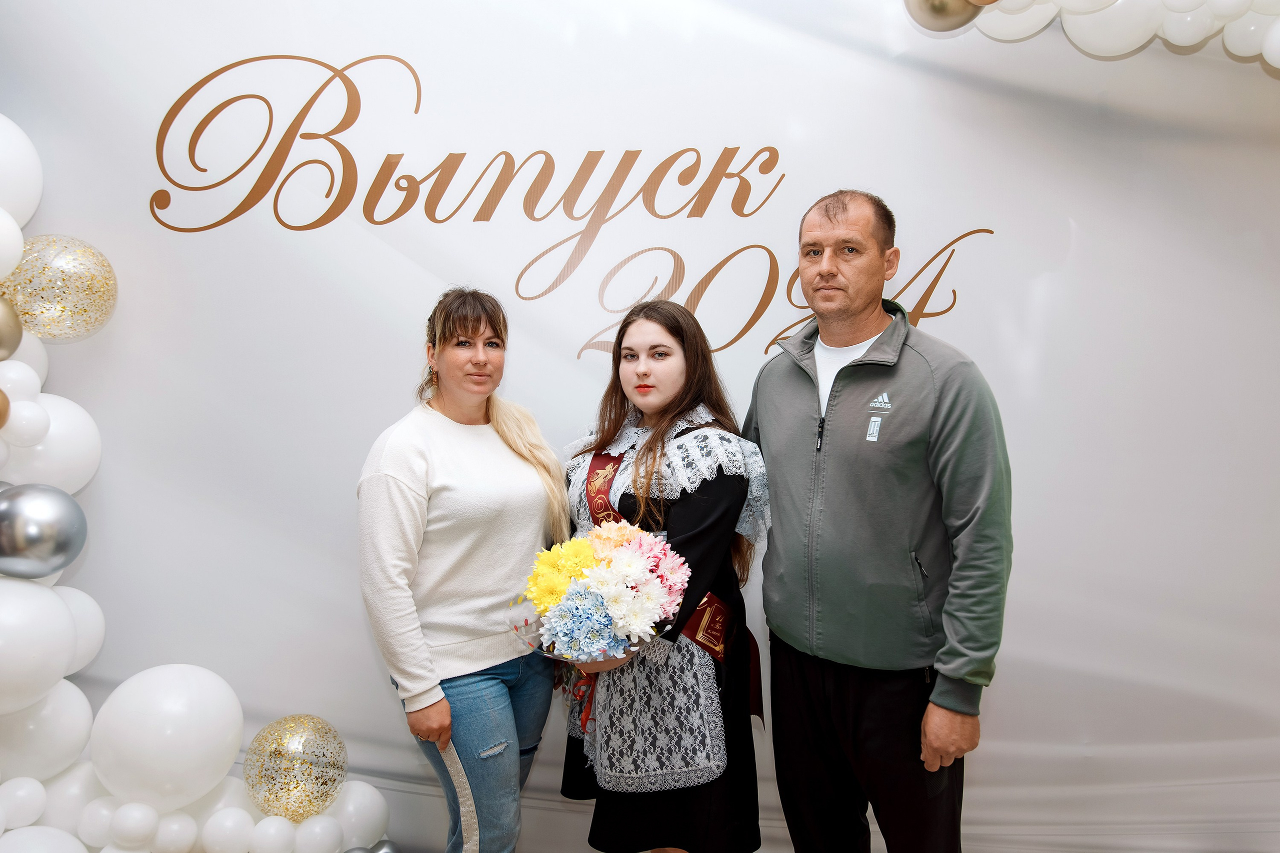 11 класс Последний звонок. Фотограф Любовь Корниенко, Примоский край