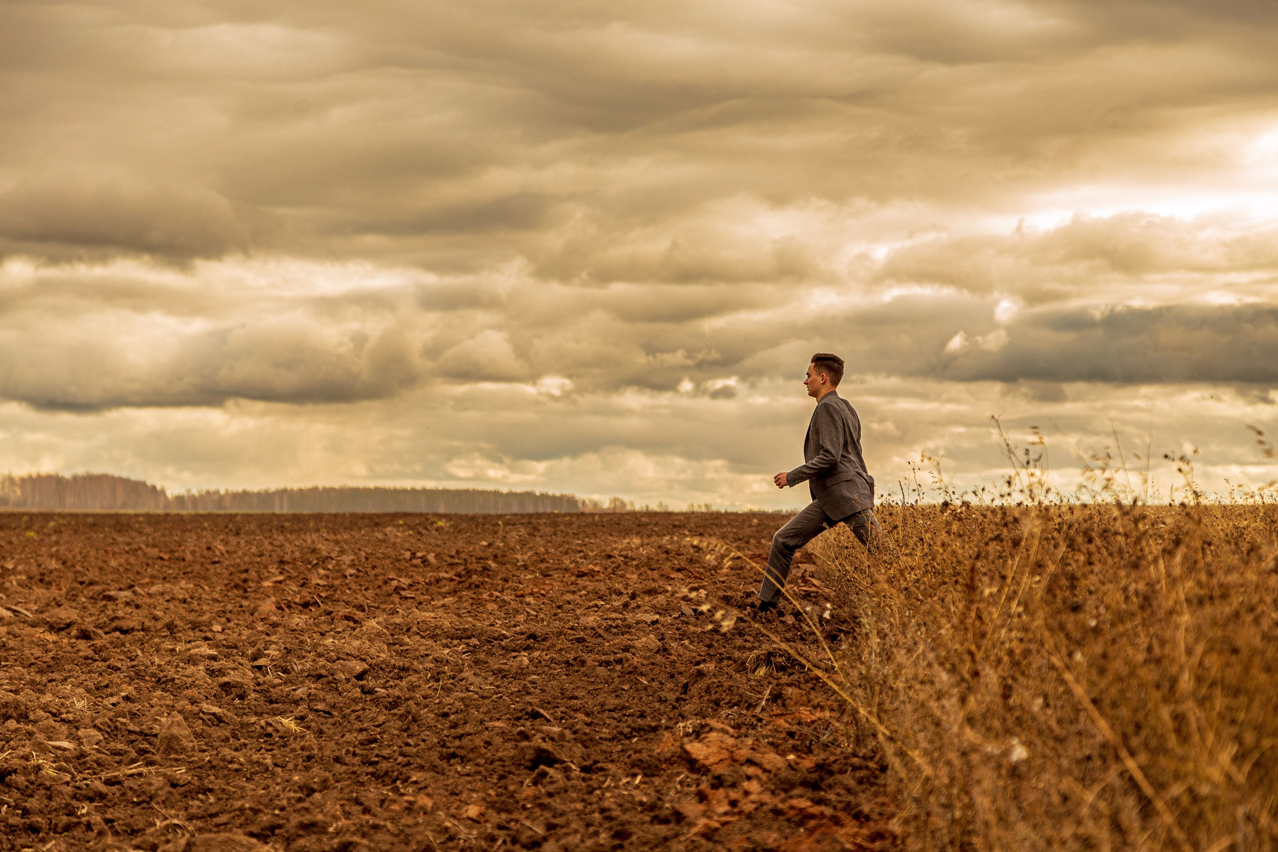Сергей | Поле. Репортажный фотограф Екатеринбург | Яркий, качественный репортаж | Концерты, клубы, репортаж, праздники, корпоративы