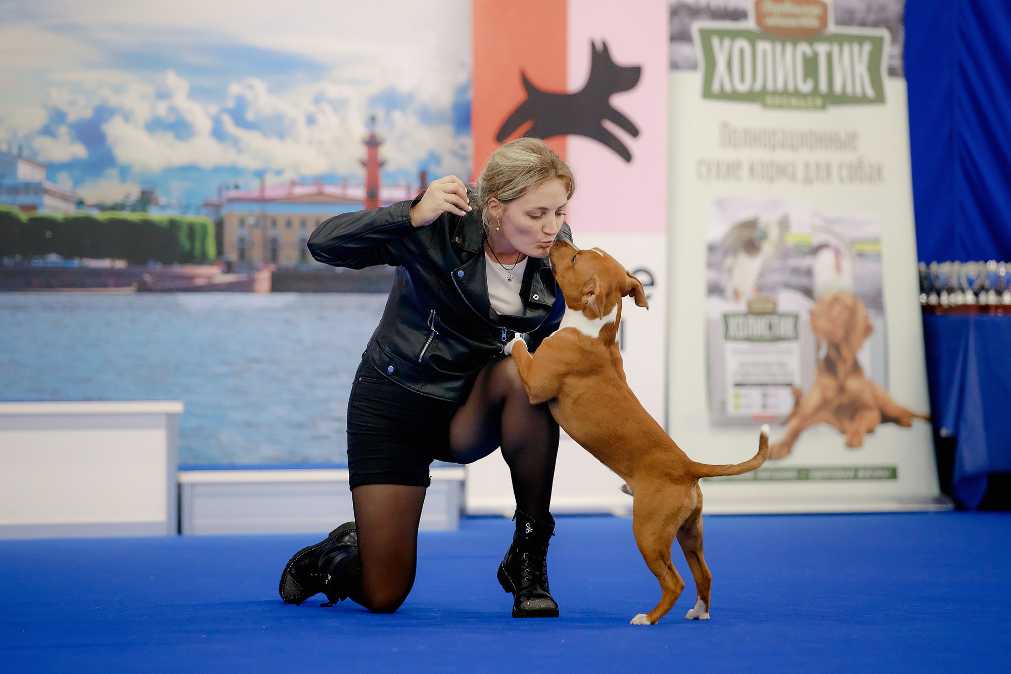 Танцы на выставке «Зоошоу», СПб. Фотограф-анималист Mary Mart — Москва, Питер