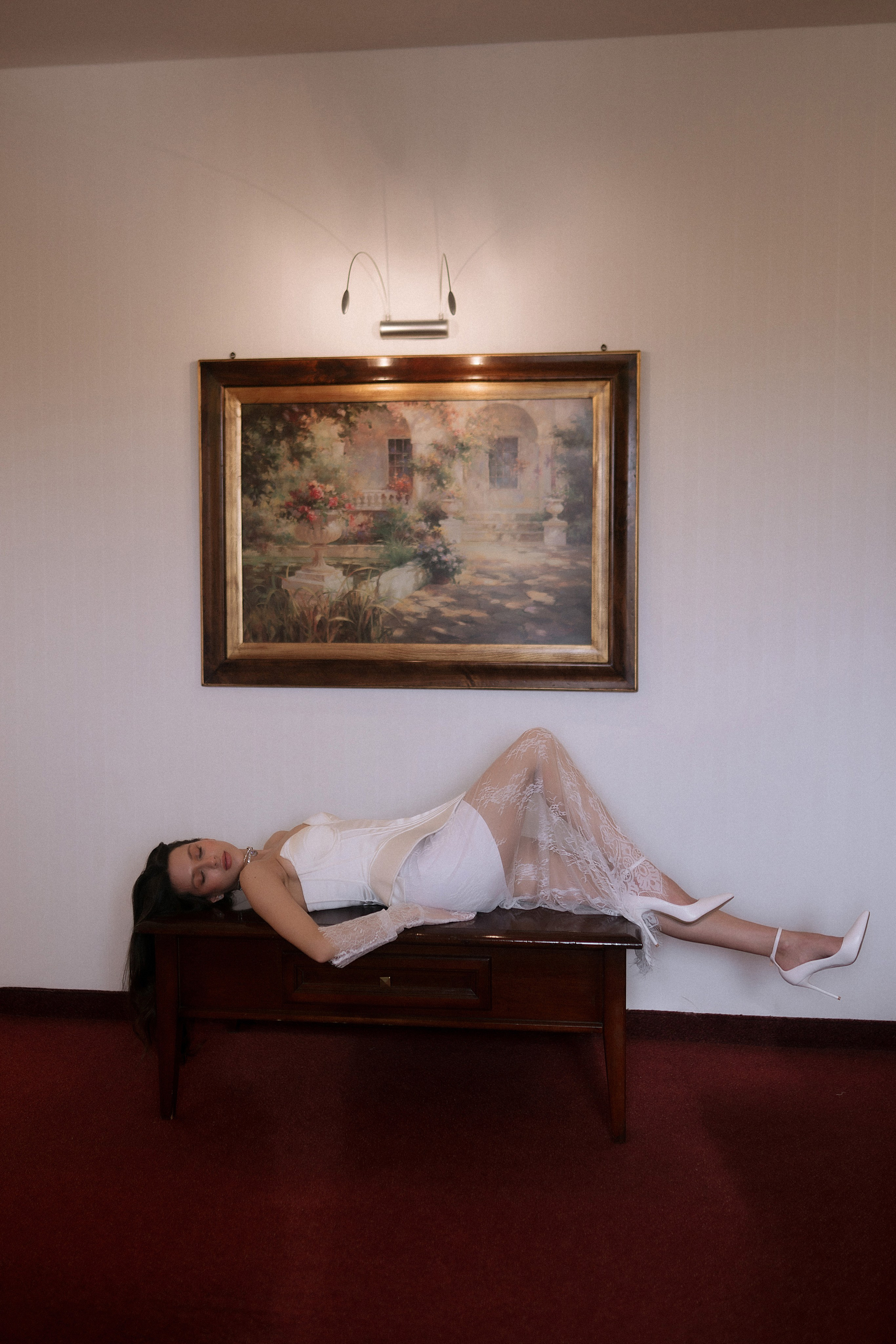 Утро невесты в Арт-отеле в Воронеже. Фотограф Карина Шмулёва. Воронеж и область