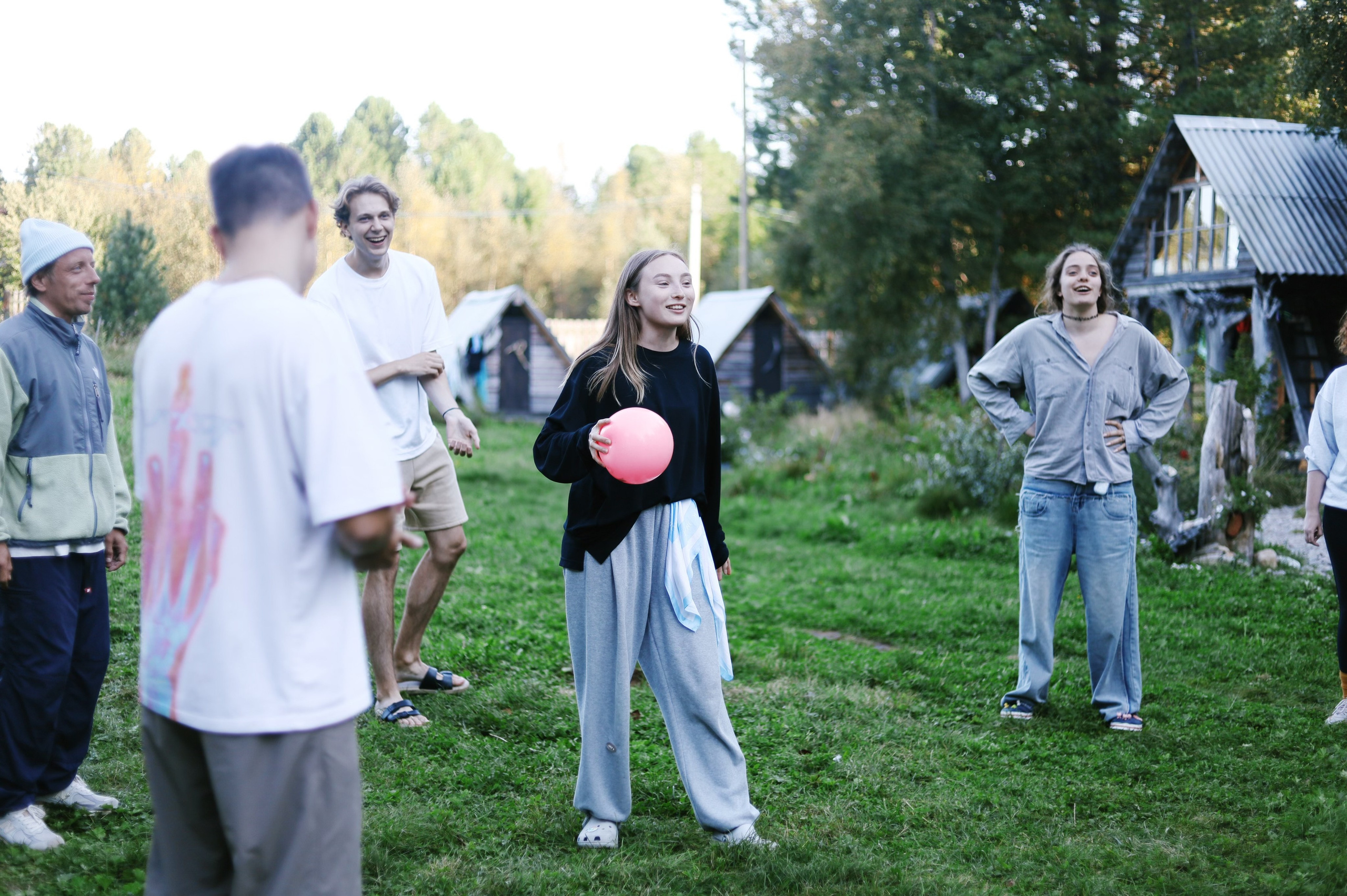 Лето 2024 / домики. 1642 — первый лагерь для взрослых на Байкале