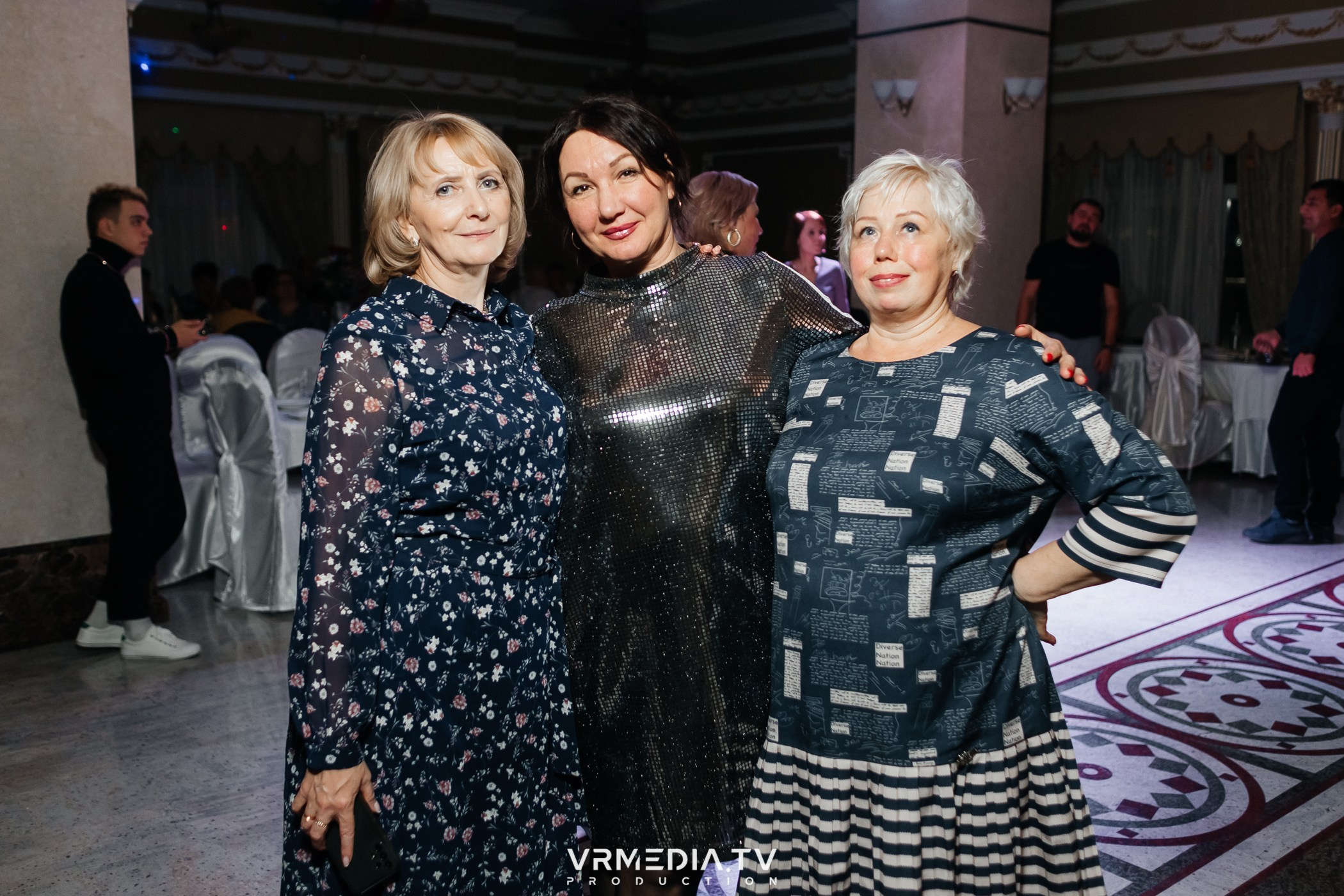 ПЯТНИЦА ДЛЯ ДРУЗЕЙ в ресторане «Империя»