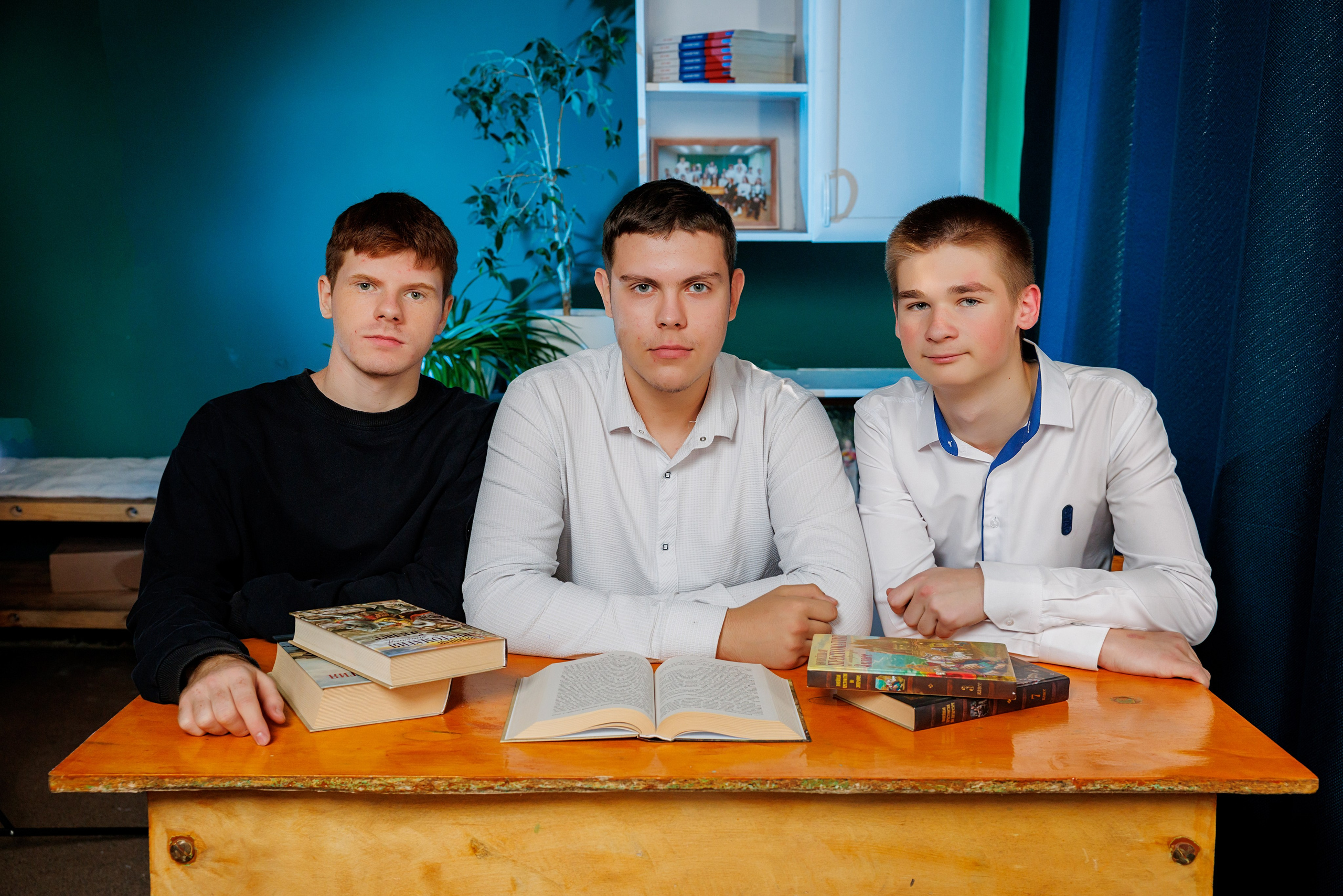 Индивидуальные фотосессии для выпускников: креатив и профессионализм в каждой детали (Орел)