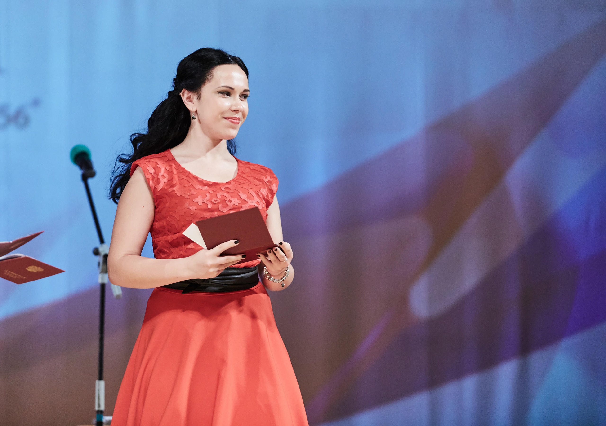 Фотосъёмка вручения школьных аттестатов в Санкт-Петербурге. Фотограф на праздник, корпоратив, День Рождения и Юбилей в г. Санкт-Петербурге Алексей Анкушев