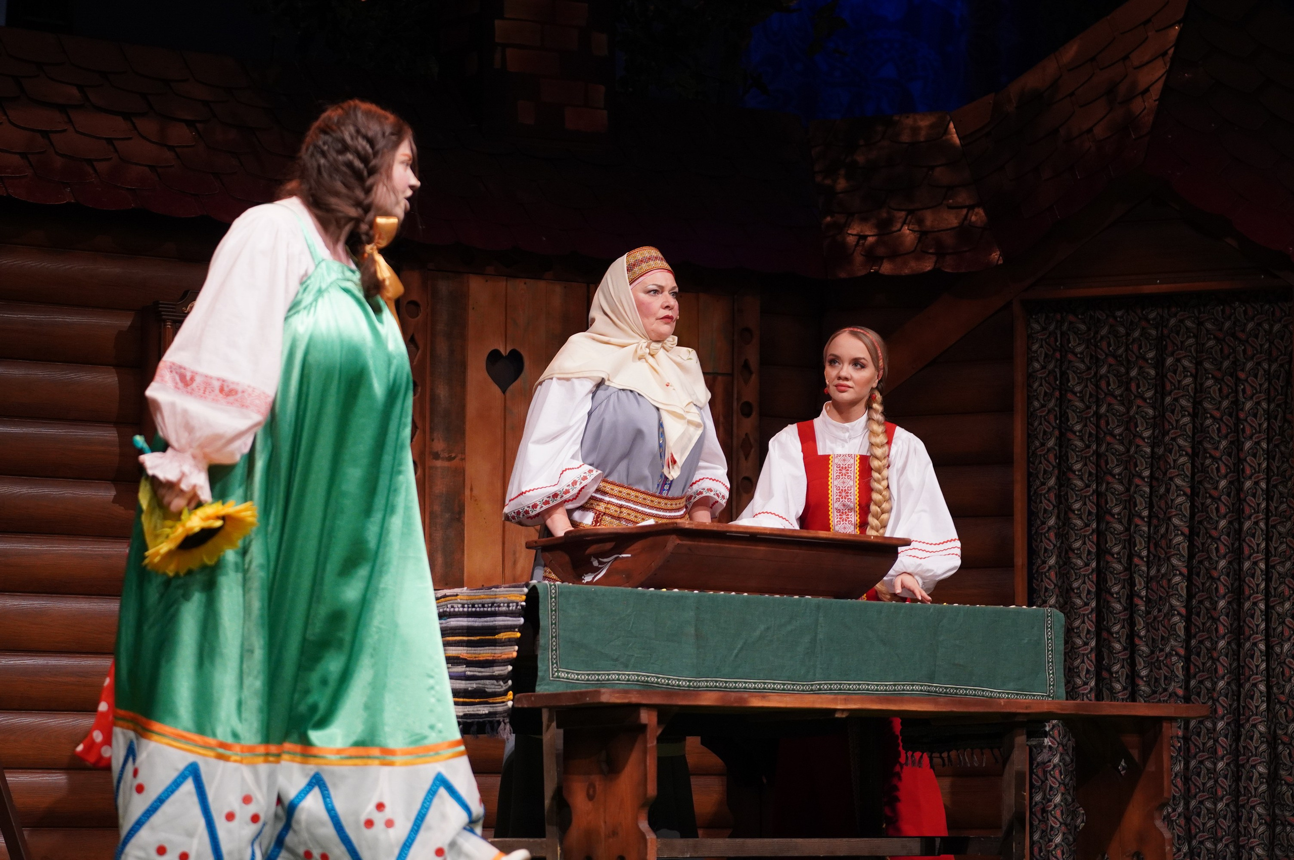 Аленький Цветочек (НЭТ). Maxon Magnusson