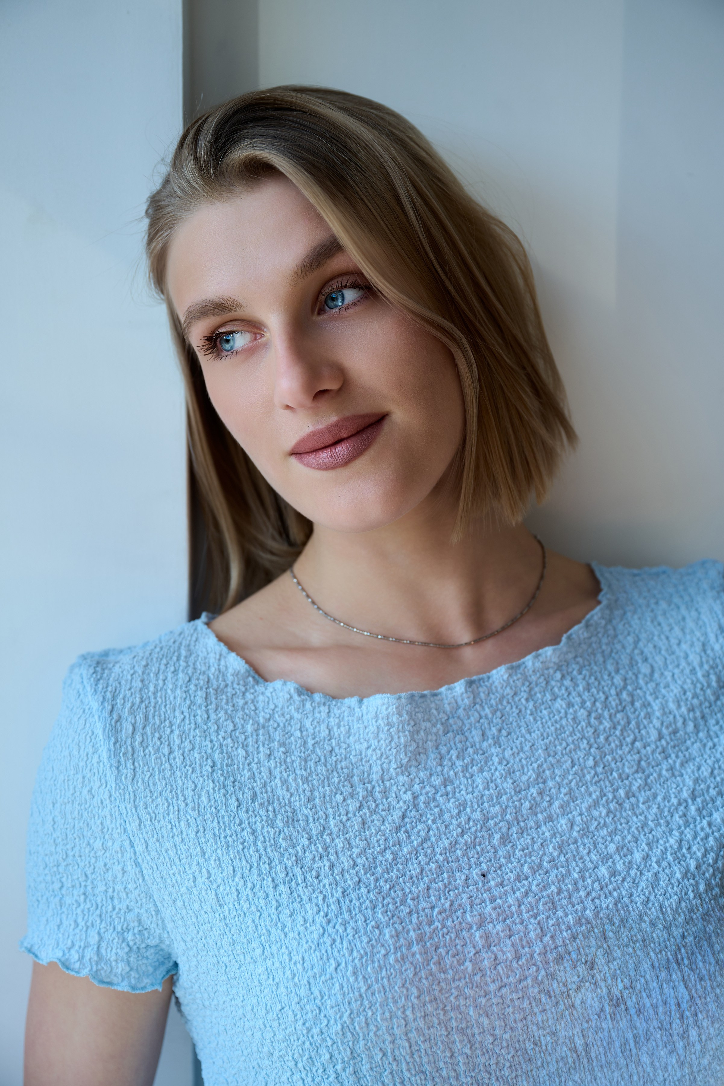 Алина — Тихая съемка. Тихая женская фотография — съёмка без ролей и позирования, где важнее состояние, чем образ