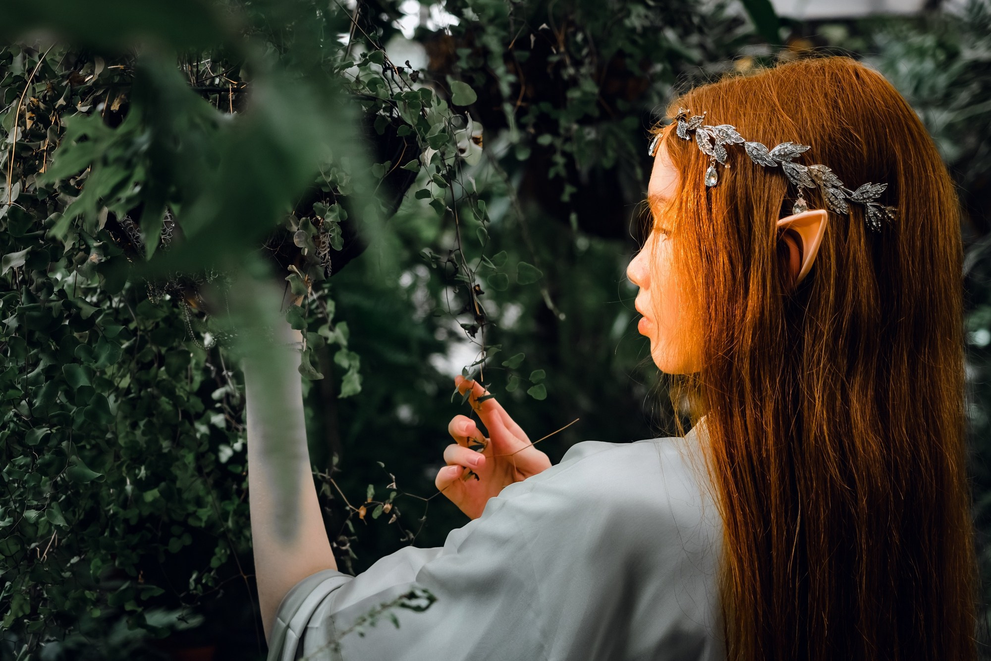 Эльф в ботаническом саду. Фотограф