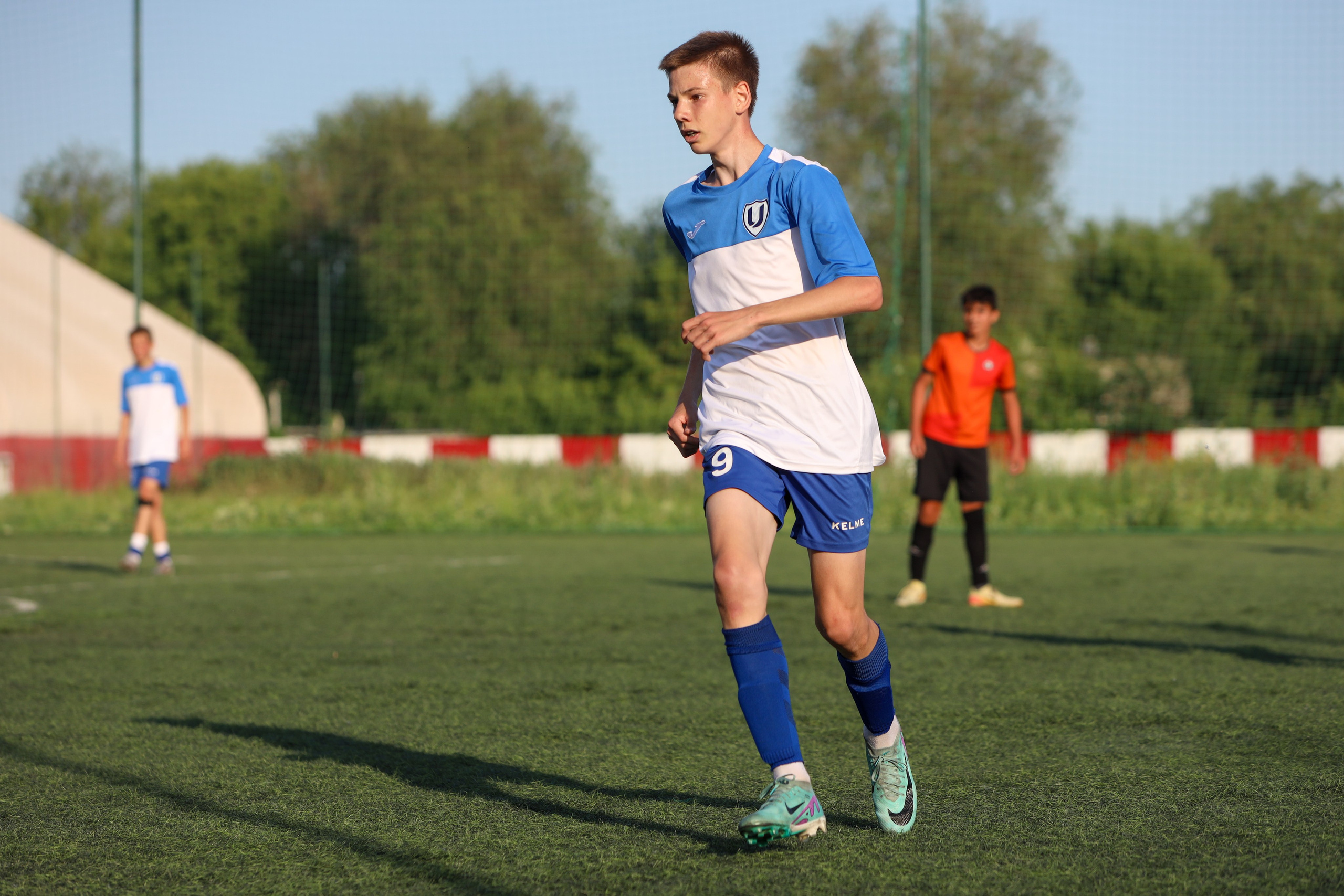 Кинель — Виктория Унион. Чемпионат СФПЛ. Молодежная футбольная лига U-15. Спортивный фотограф в Самаре