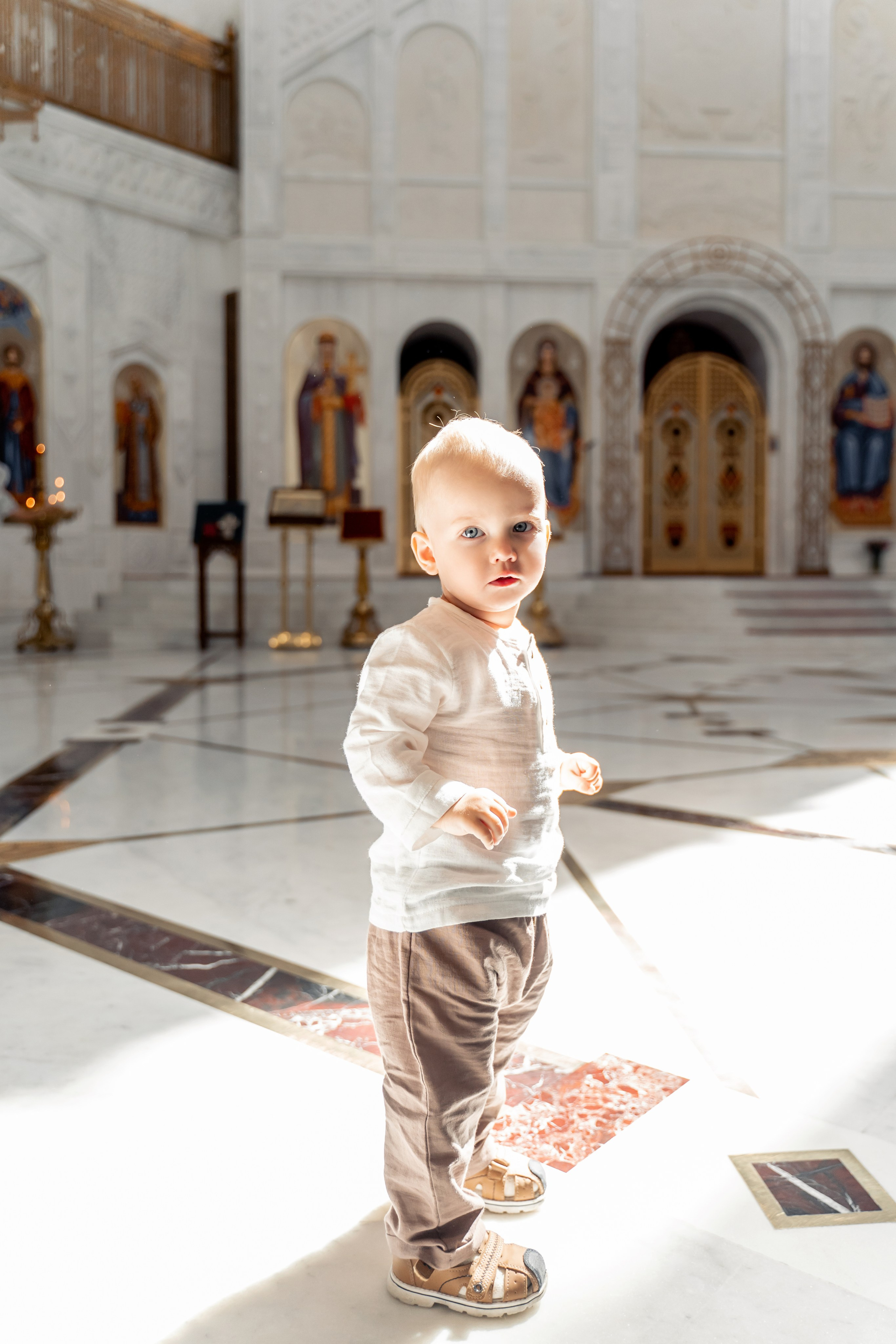 Фотограф на крещение Москва. Храм Владимира Равноапостольного Спартак. Фотограф \ Видеограф на Крещение, Венчание Москва| Семейные съемки