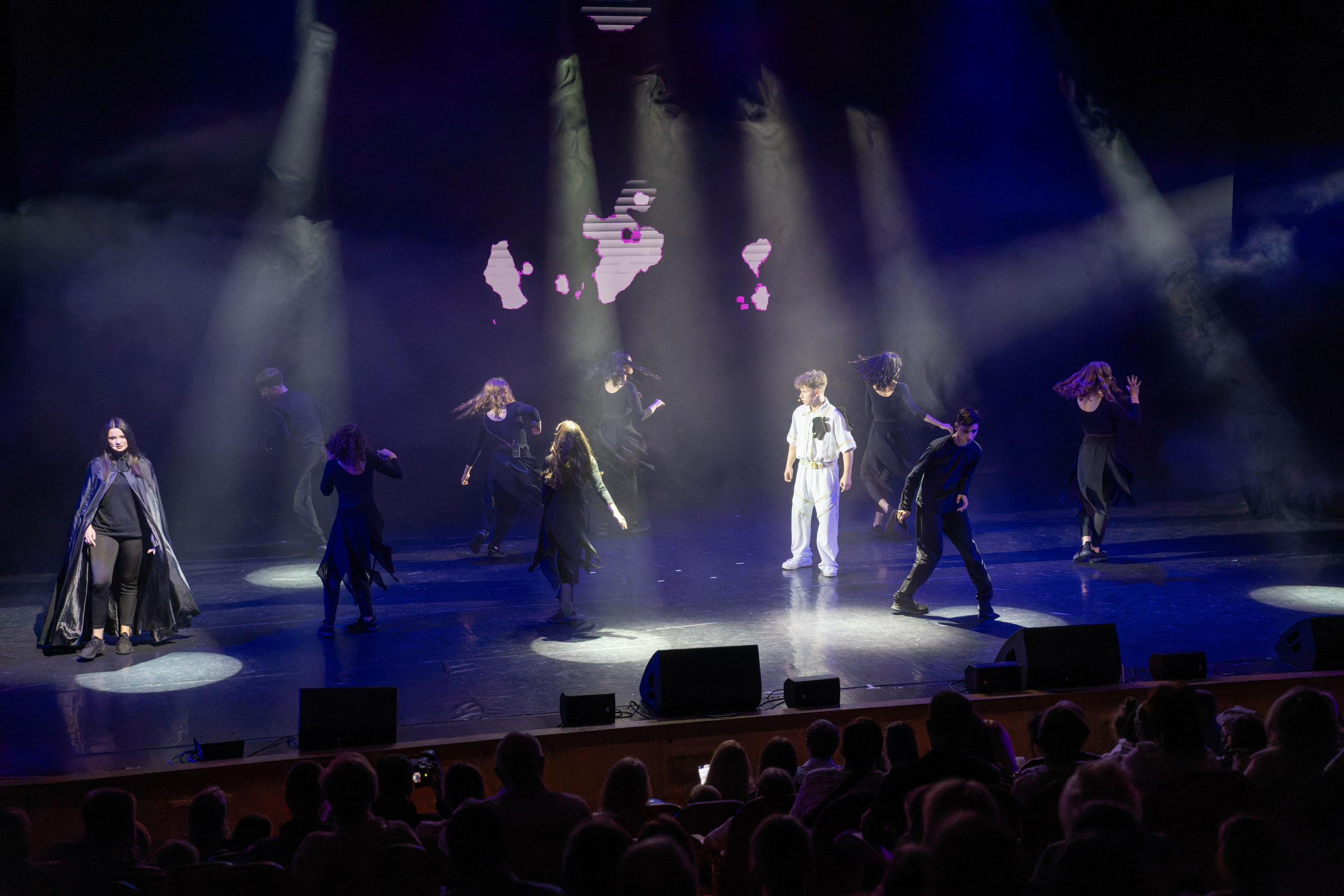 Съёмка благотворительного спектакля «Новая история деревянного мальчика». «Студия DRONAVT`s» — видеосъёмка и фотография г. Москва