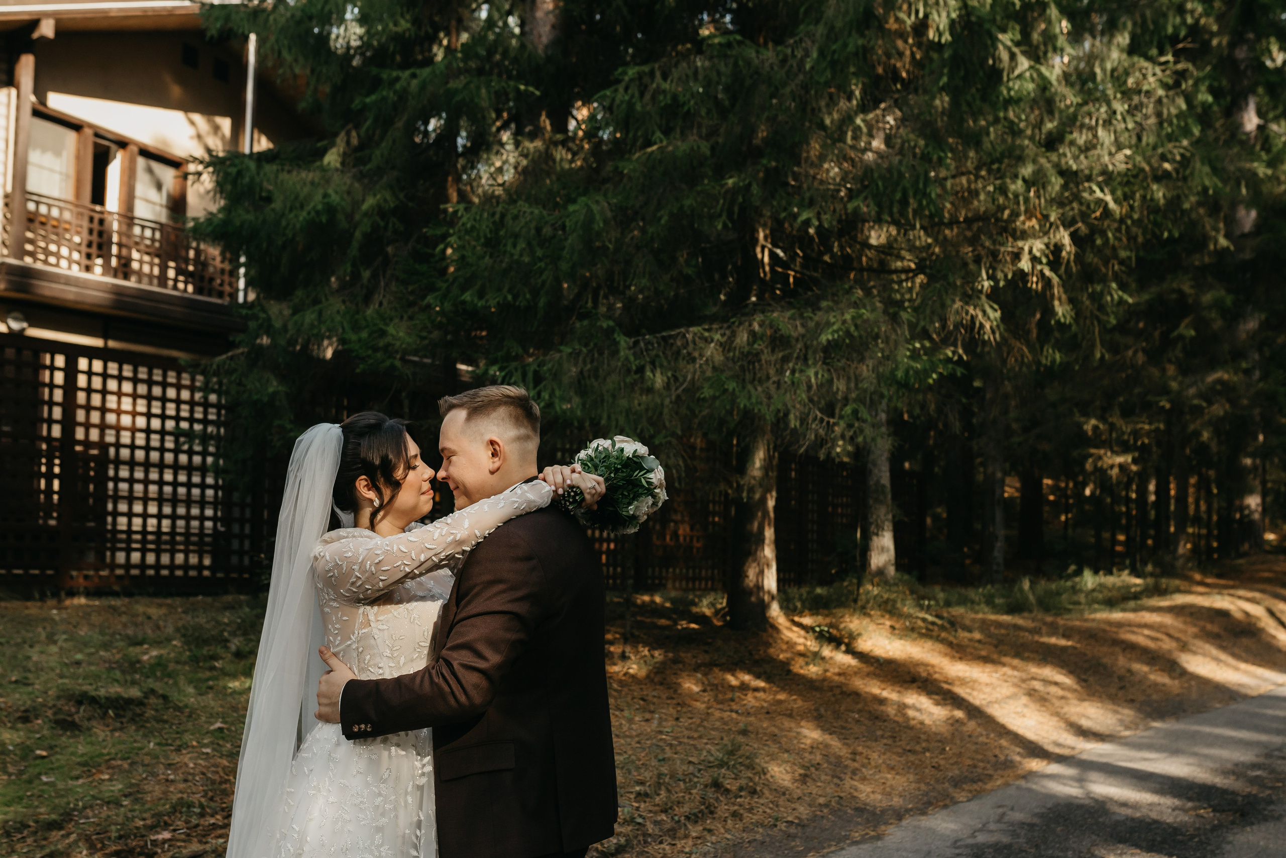 Свадебная фотосессия на природе. Свадебный фотограф в Санкт-Петербурге Игорь Бабенко