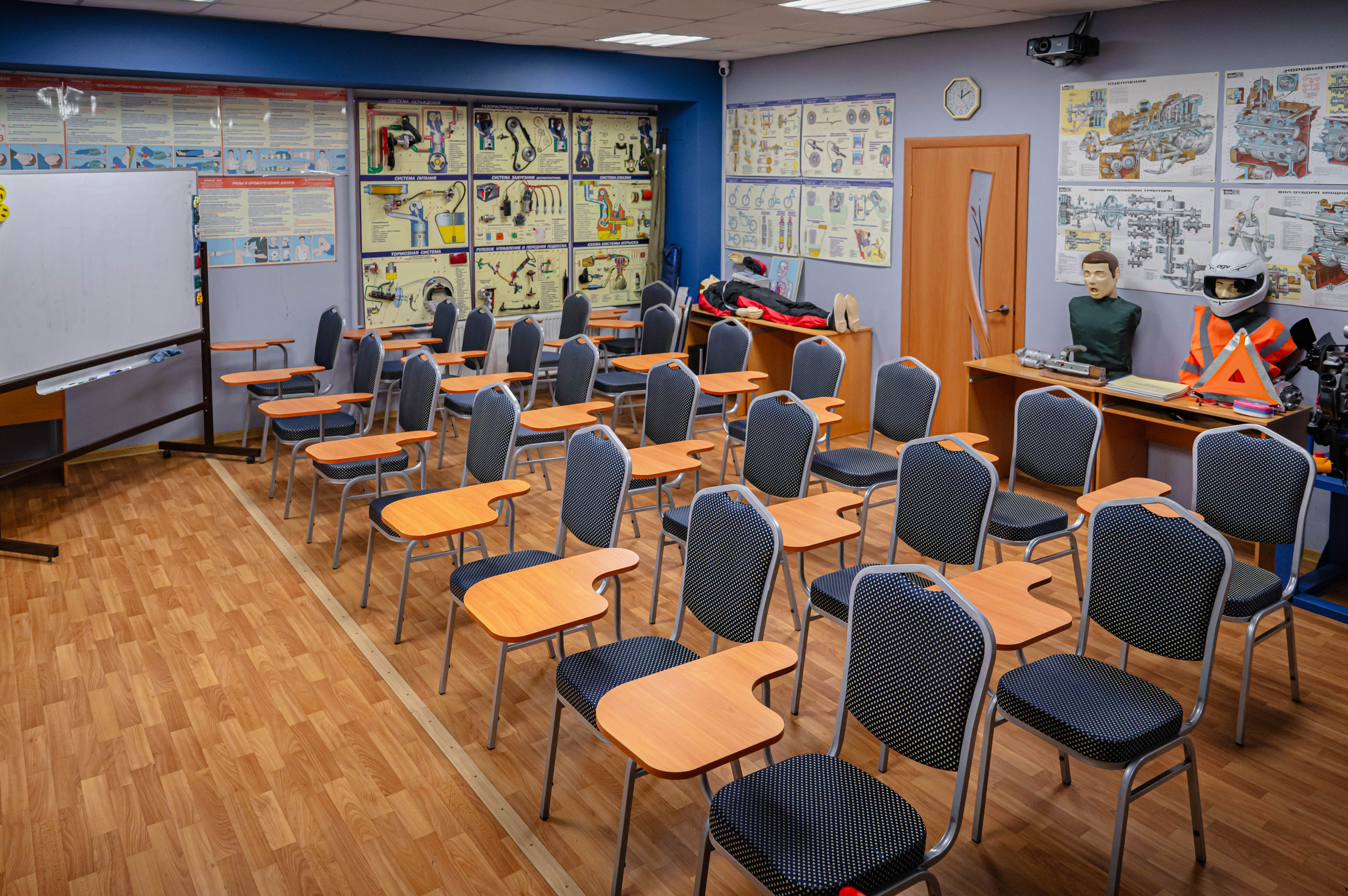 Фотосессия для автошколы ЦОВ-Химки. Автомобильный фотограф в Москве — Сидоров Дмитрий