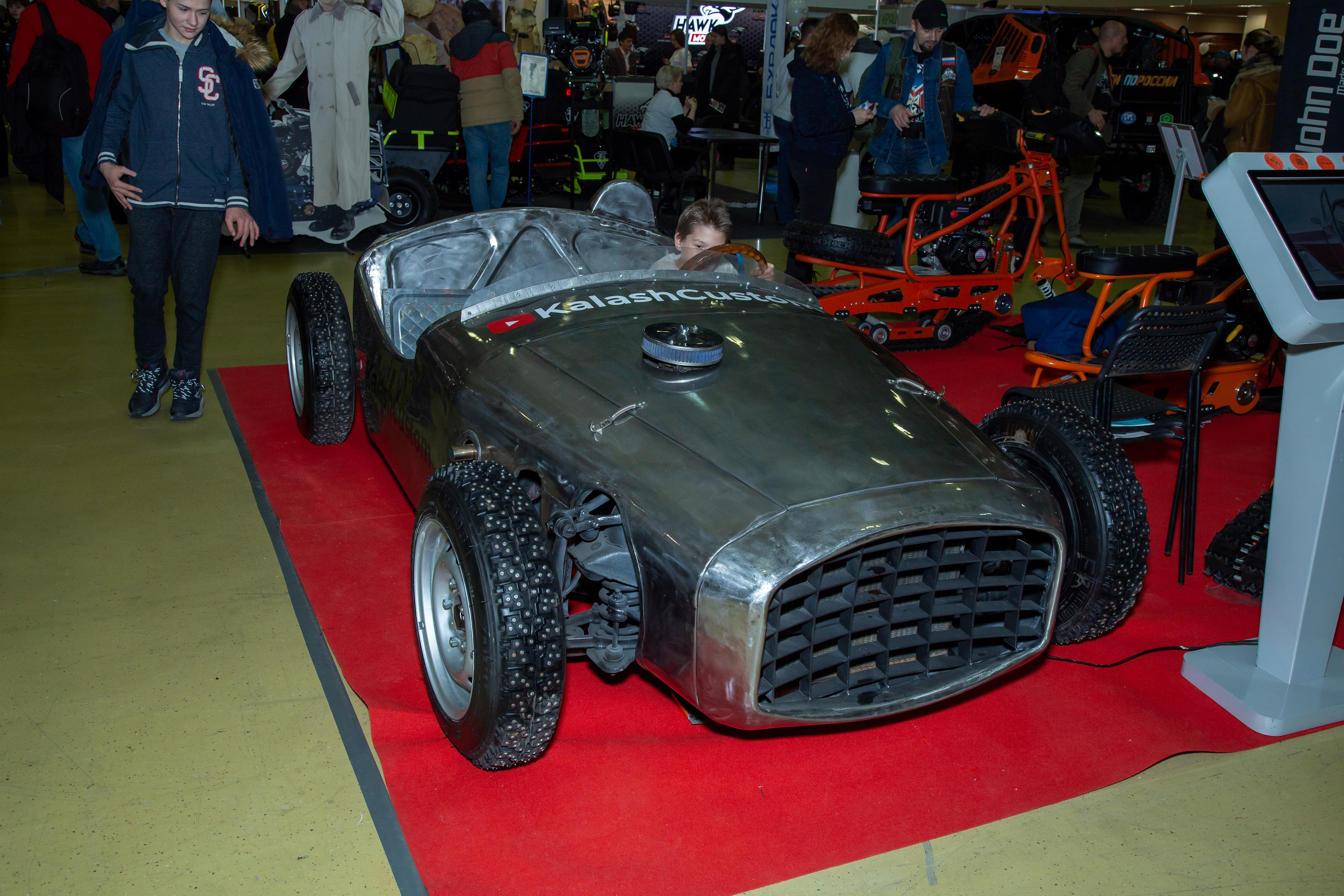 Фотопрогулка по выставке Поехали 2022. «Студия DRONAVT`s» — видеосъёмка и фотография г. Москва