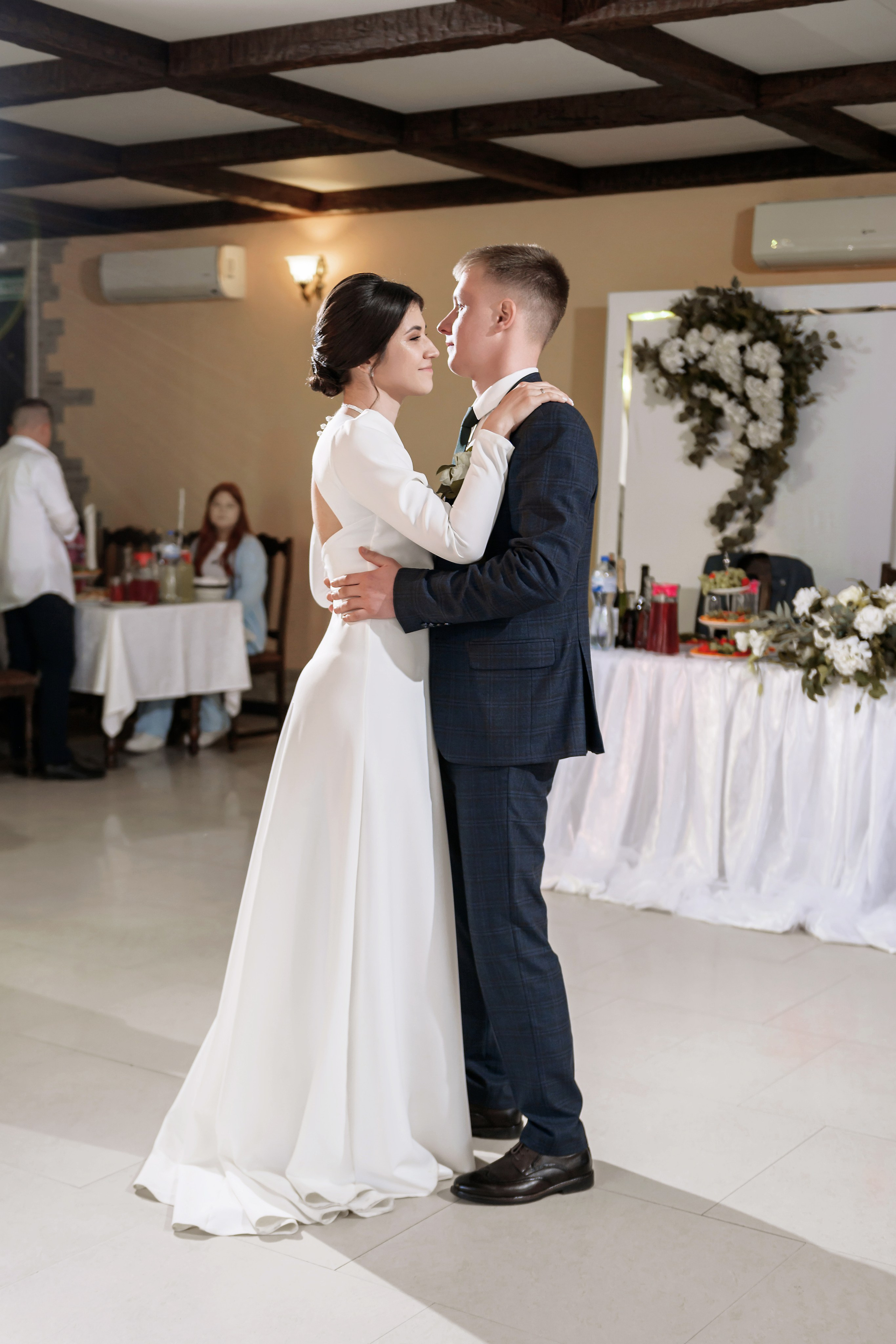 Эдуард и Виктория. Свадебный фотограф Белгород Валуйки Старый Оскол Воронеж