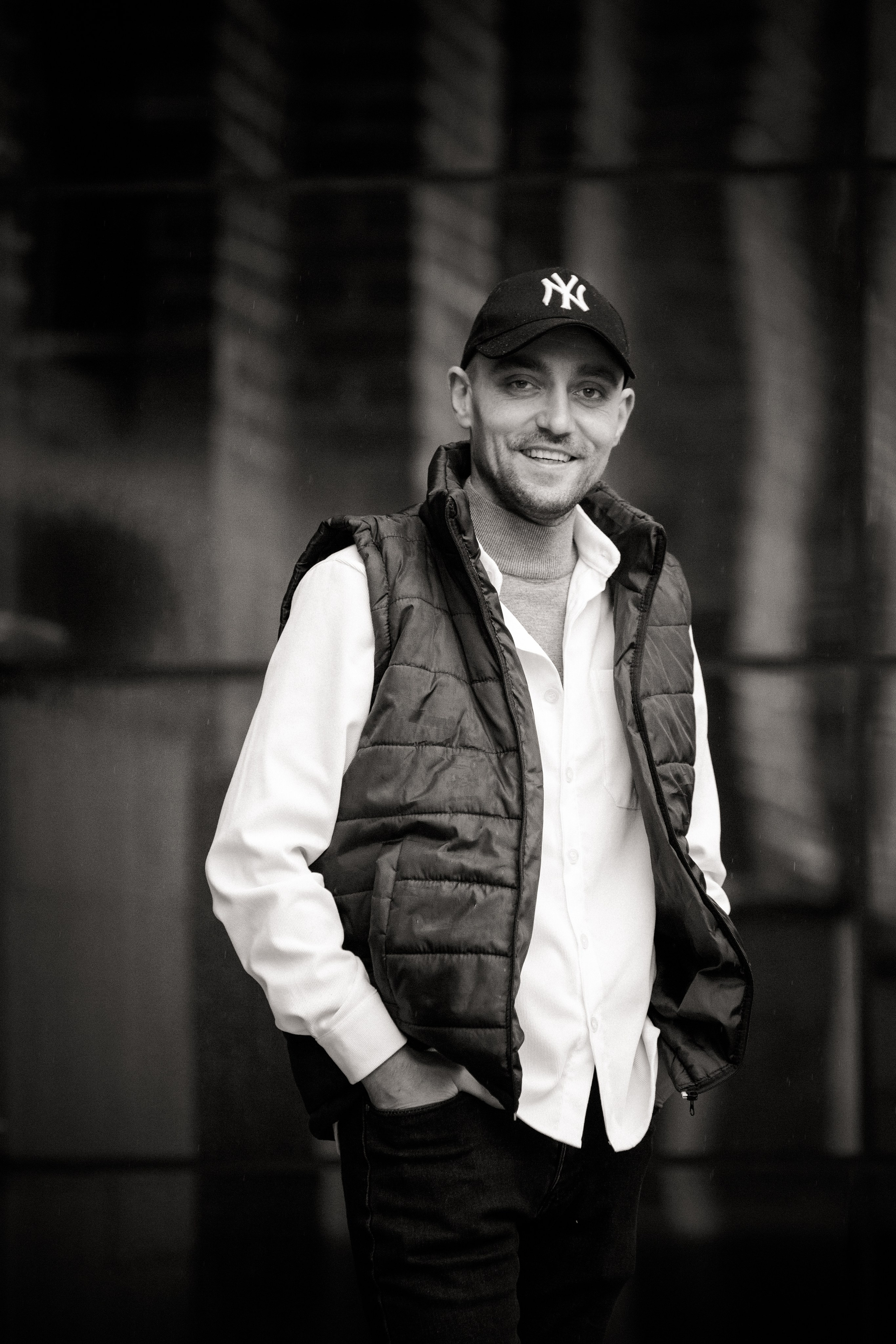 Мужская фотосессия на улице. Свадебный и семейный фотограф в Москве и Подмосковье Лариса Козлова