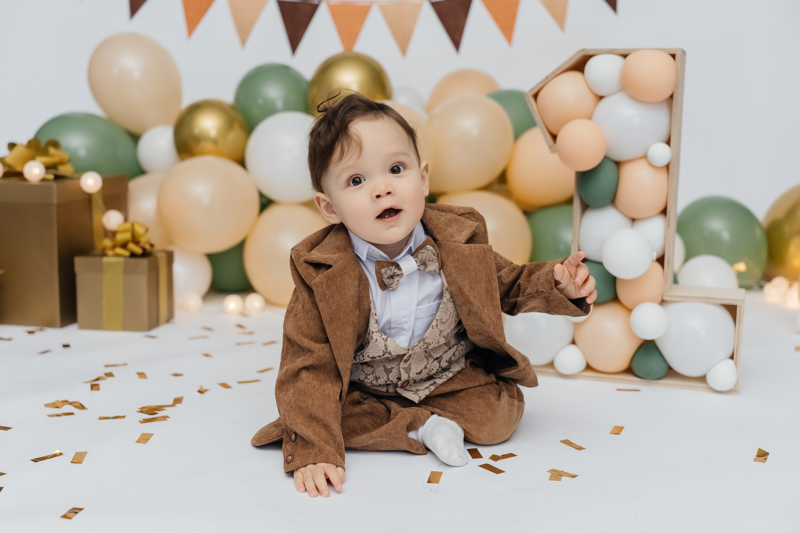 Детский гардероб. Лана Абрамян-Фотограф новорожденных и беременных в Новороссийске Анапе