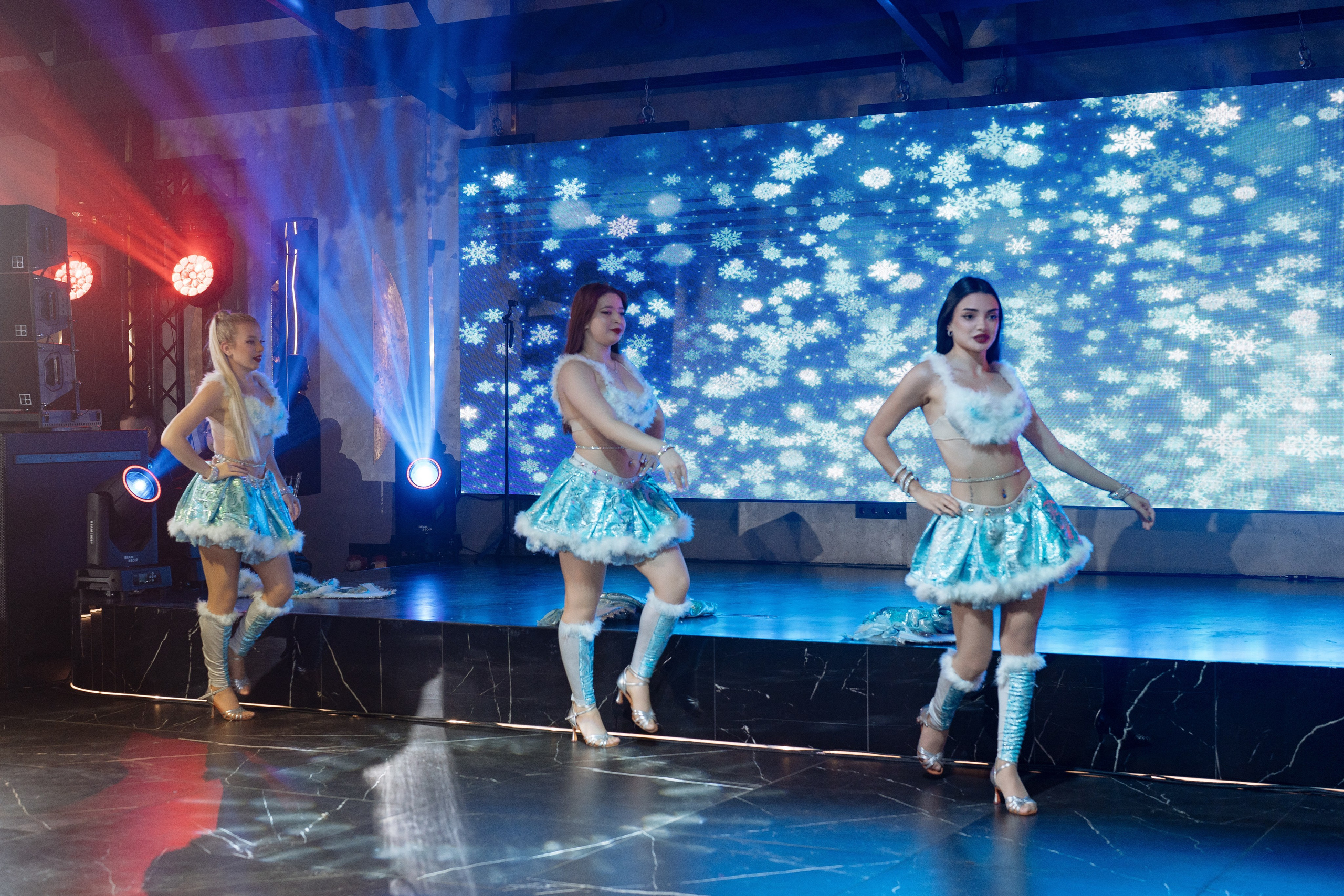 Альбион Тур