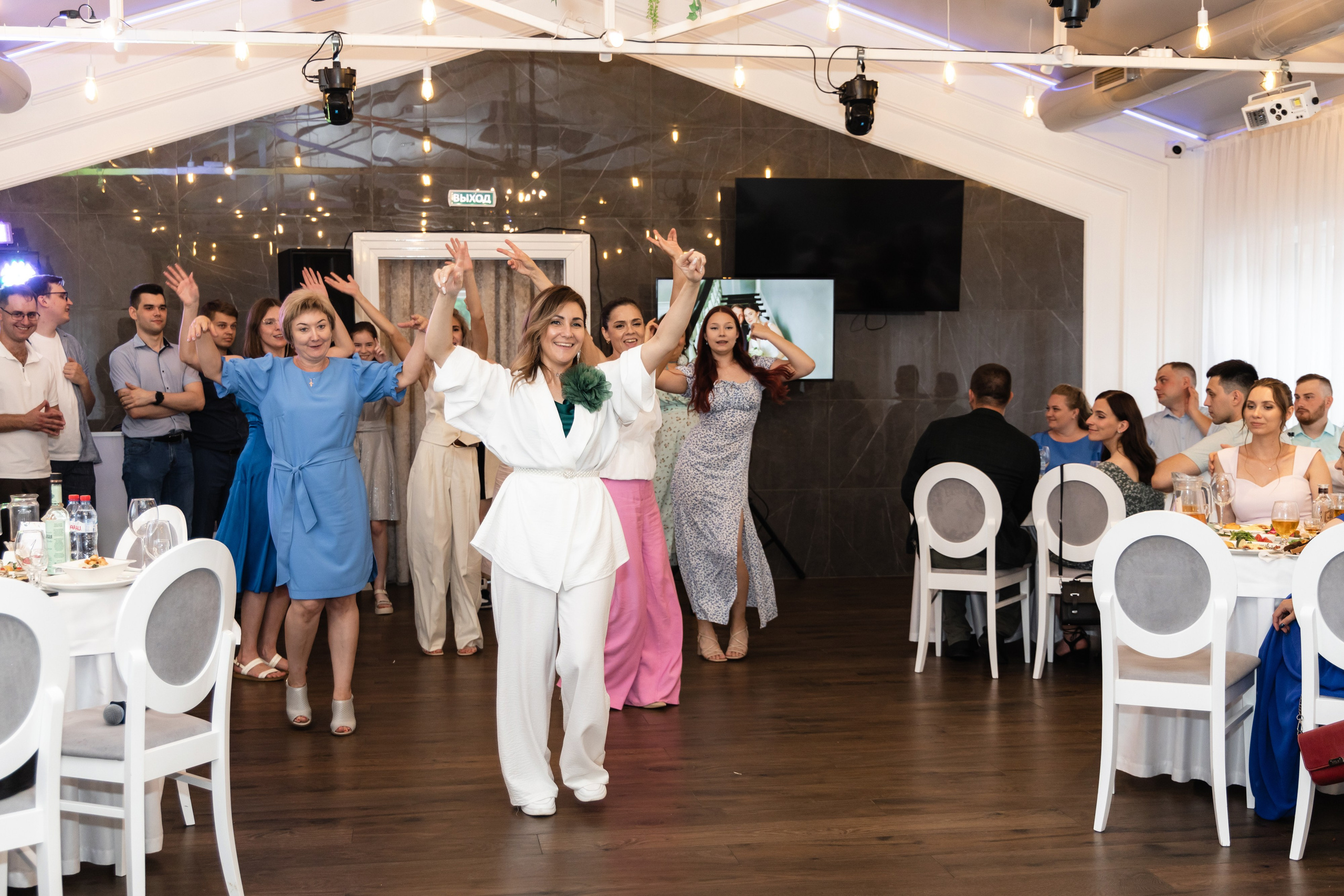 Алёна и Денис (полный день). Фотограф в Барнауле Юлия Садвокасова