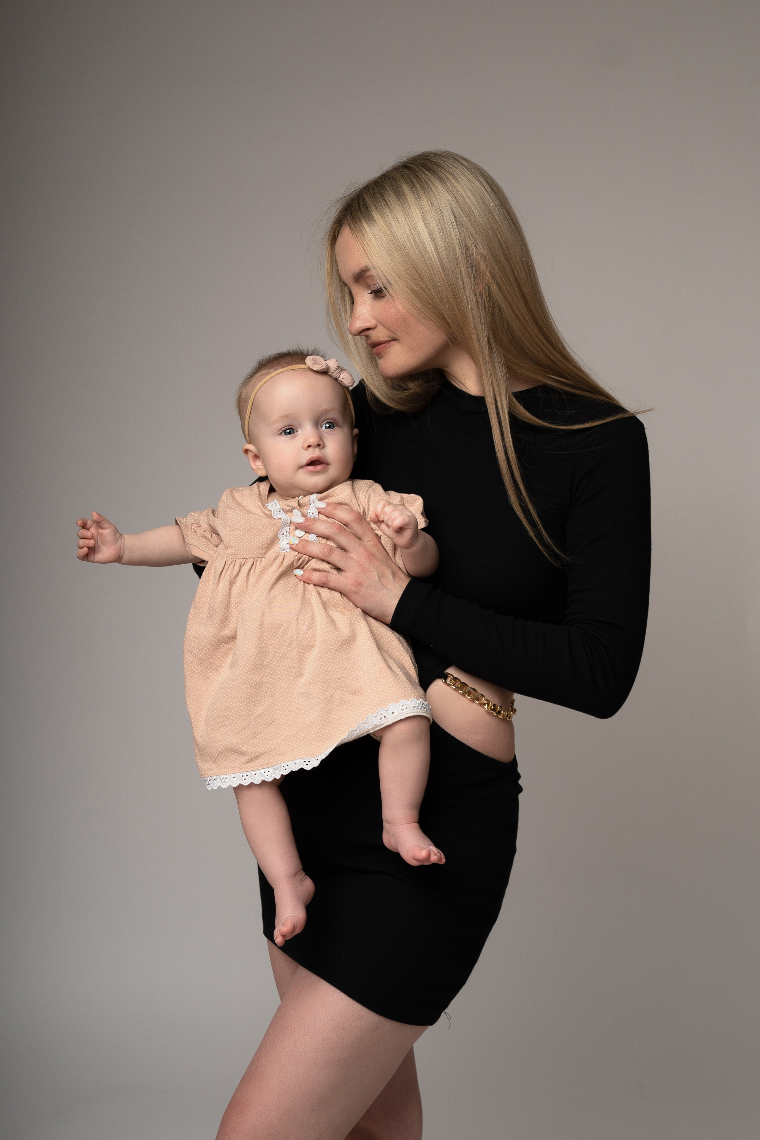 Мама и малыш. Фотограф новорожденных в Смоленске Анастасия Дегтярева