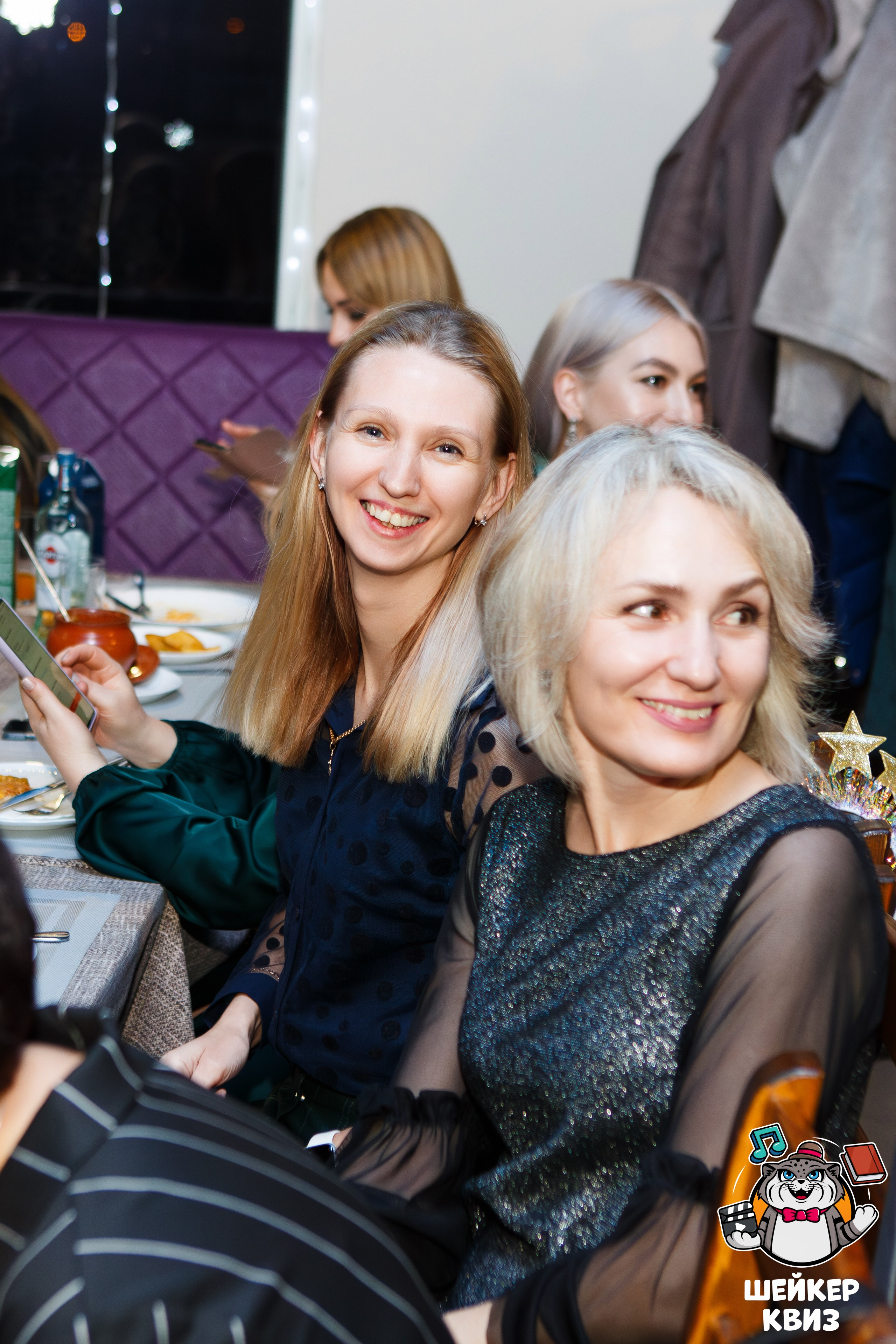 Новогодняя атмосфера квиза в Мценске от репортажного фотографа Николая Богатырева - bogatyrevphoto.ru 