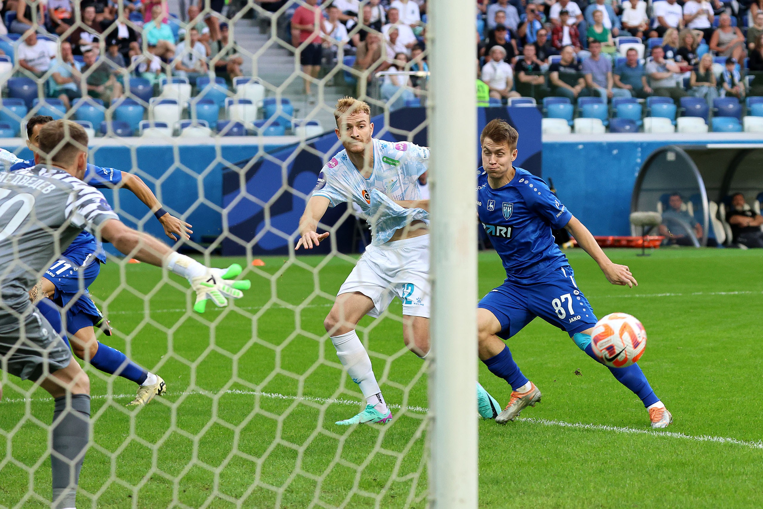 Photography of football matches, football, photojournalist, sports rep. Reportage photographer in Nizhny Novgorod and Moscow angelina Ilyichev