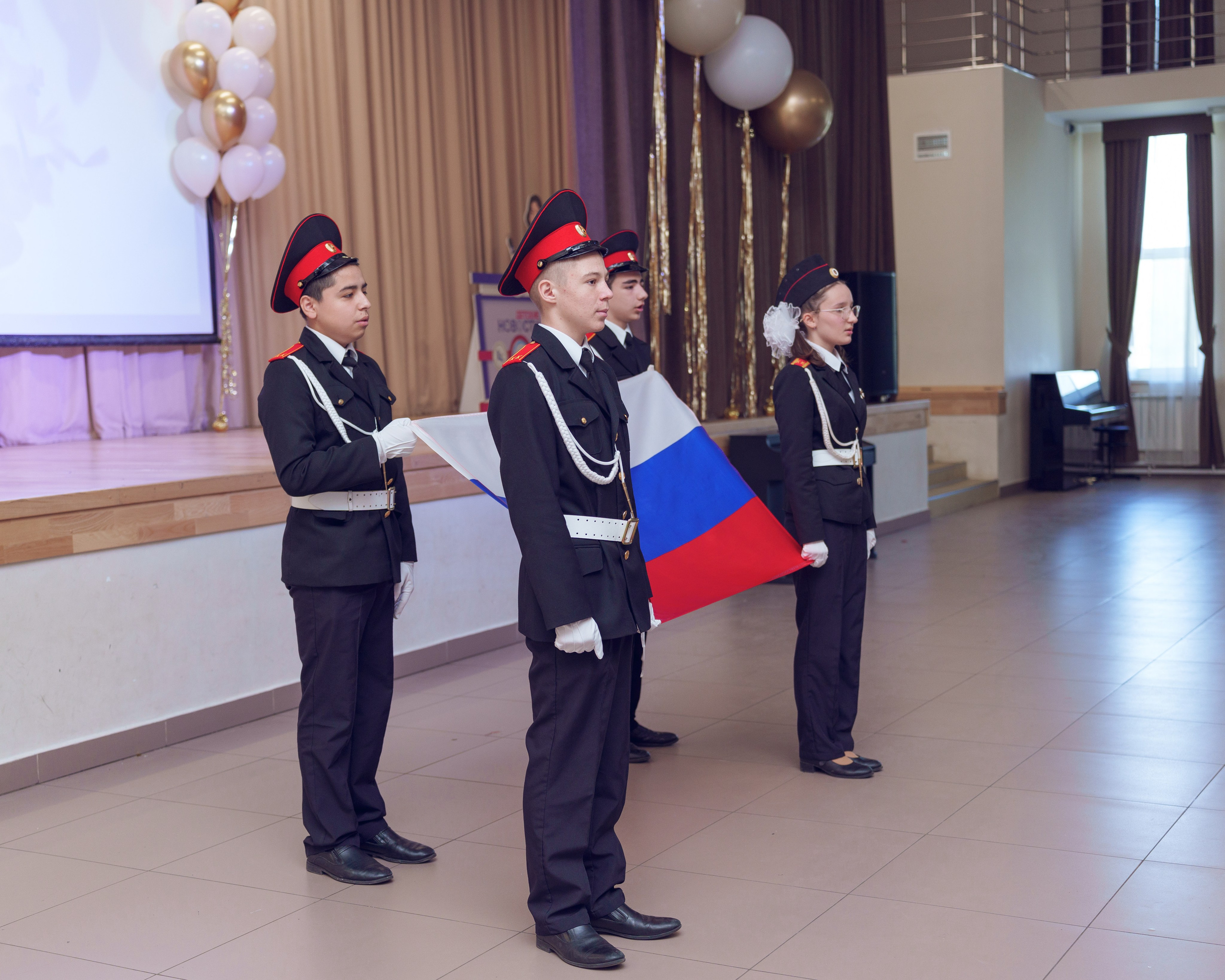 Последний звонок. Фотограф и ИИ-креатор Анна Бобринёва
