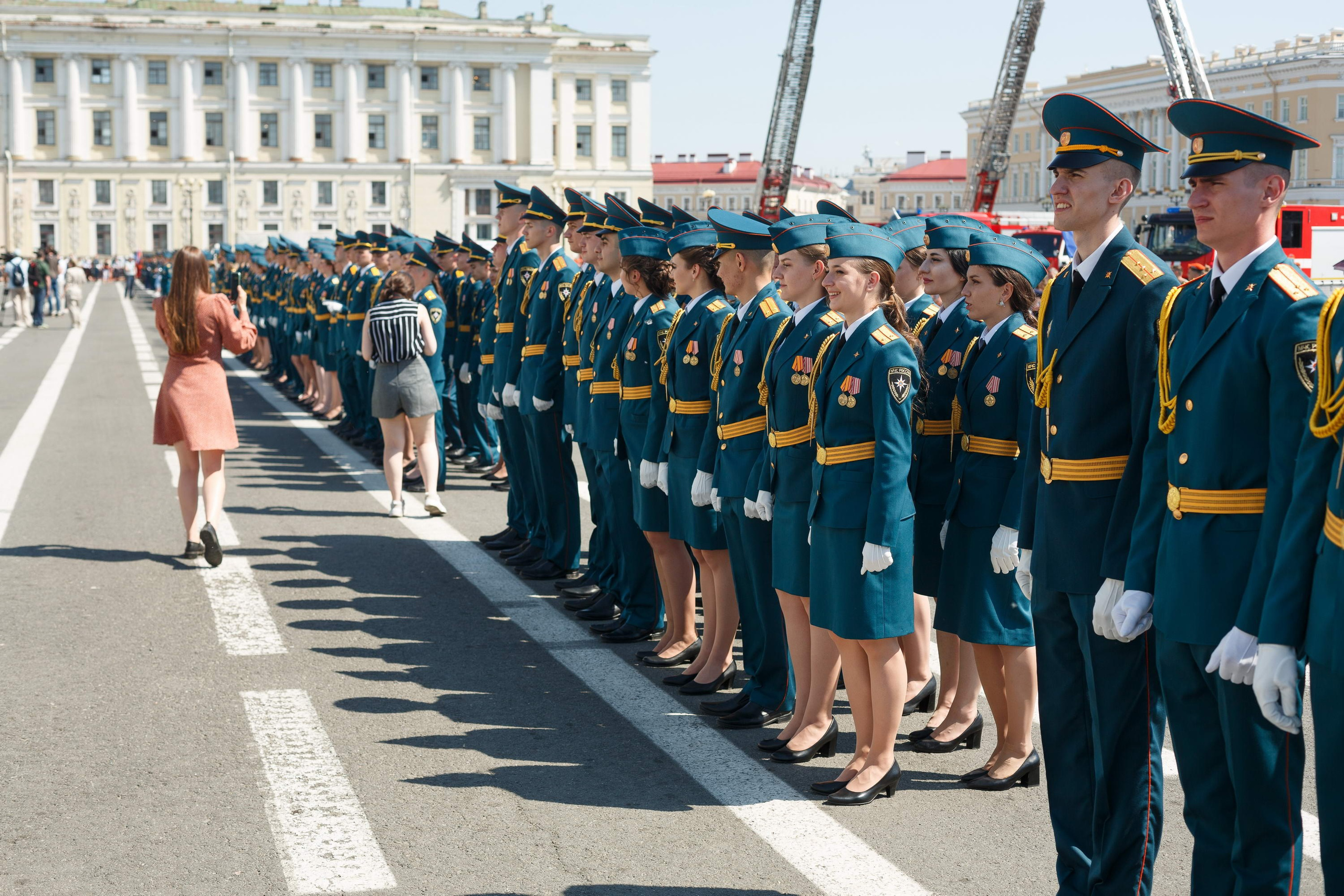 Выпуск офицеров СПб УГПС МЧС России. Свадебный фотограф Игорь Брундасов 8PHOTO на свадьбу венчание загс СПб