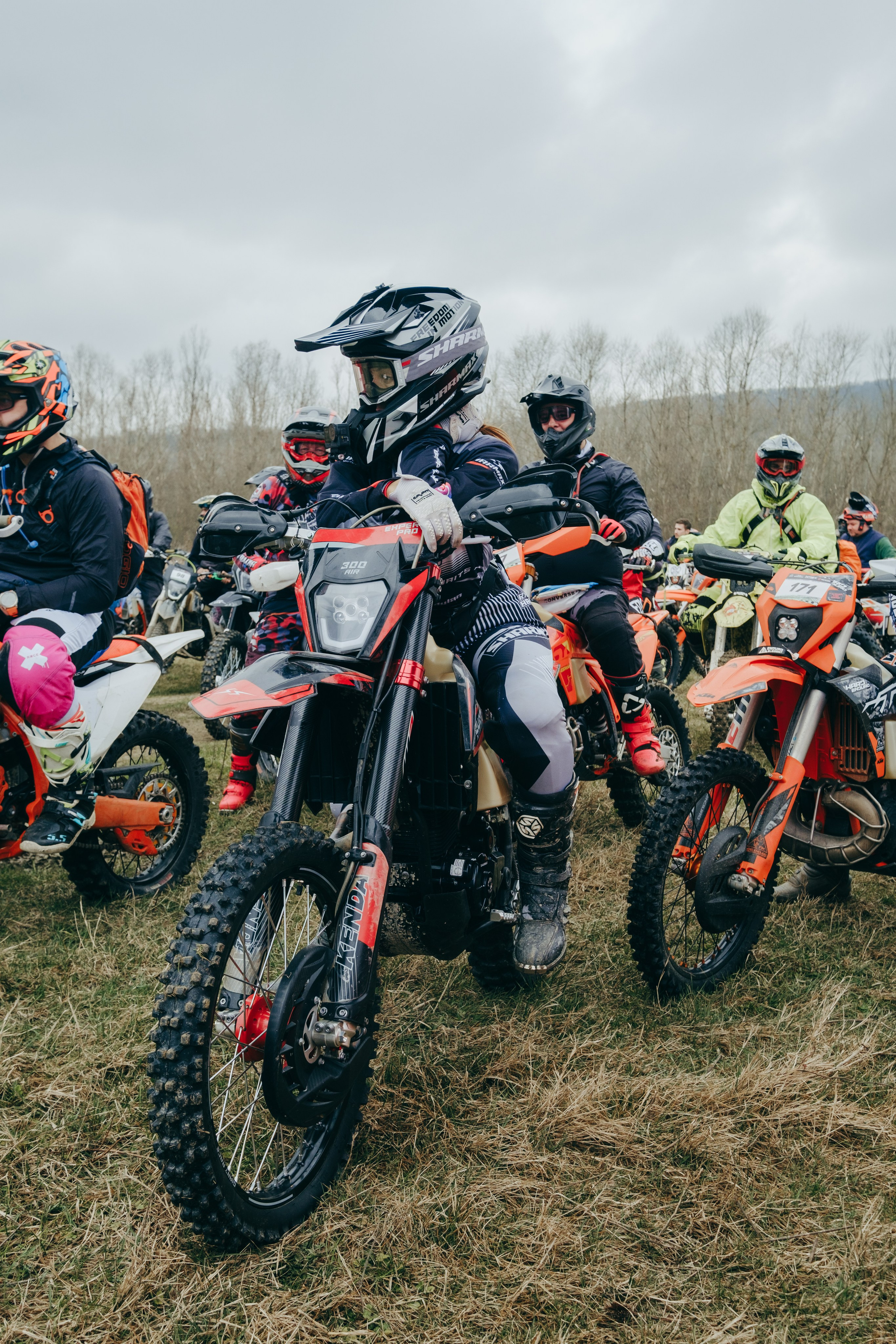 Съемка для Sharmax Moto в Горячем Ключе. Свадебный фотограф Денис Ожигин в Краснодаре и крае. Эмоциональная и стильная съемка вашего дня