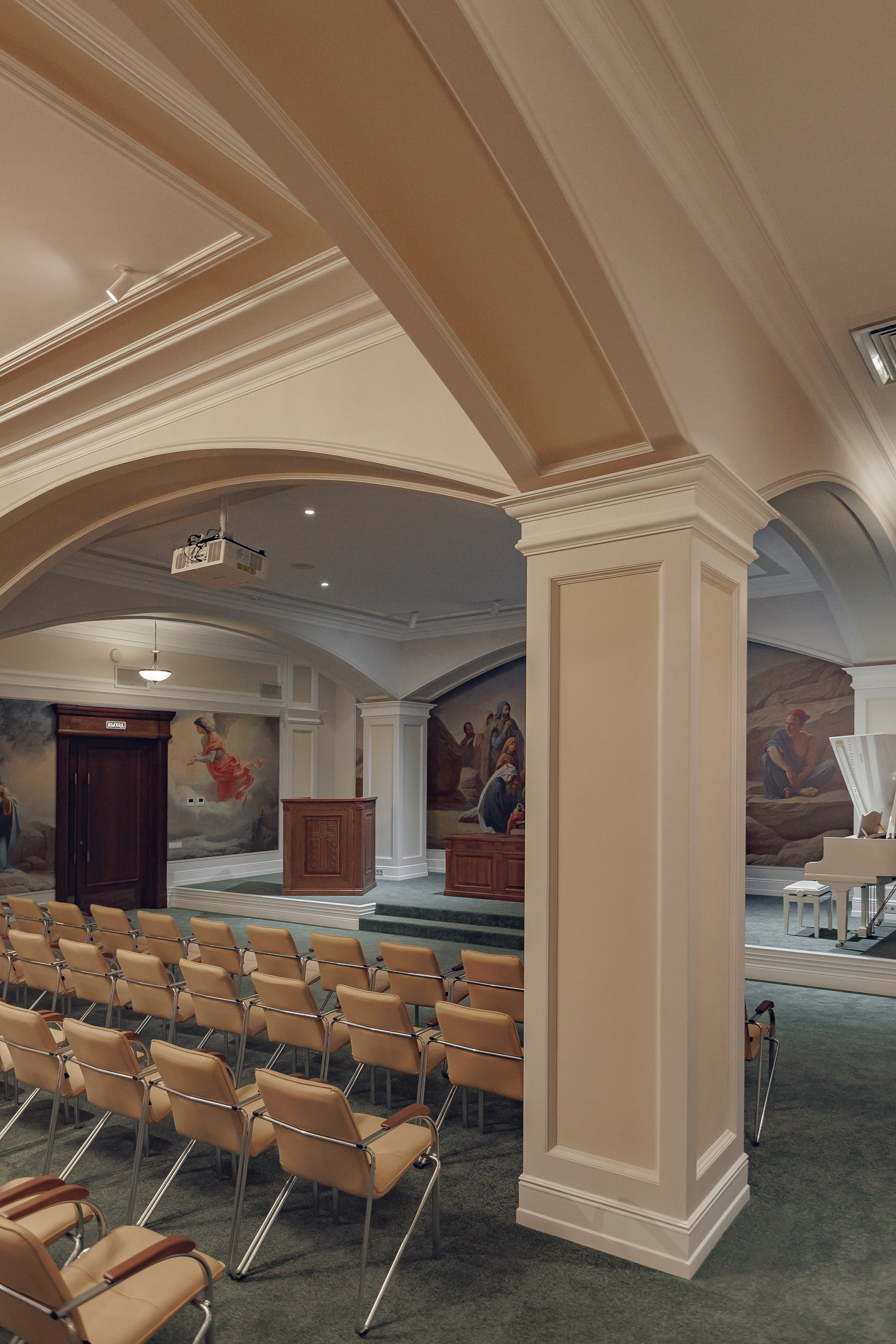 Интерьер Кафедральный собор Рождества Христова